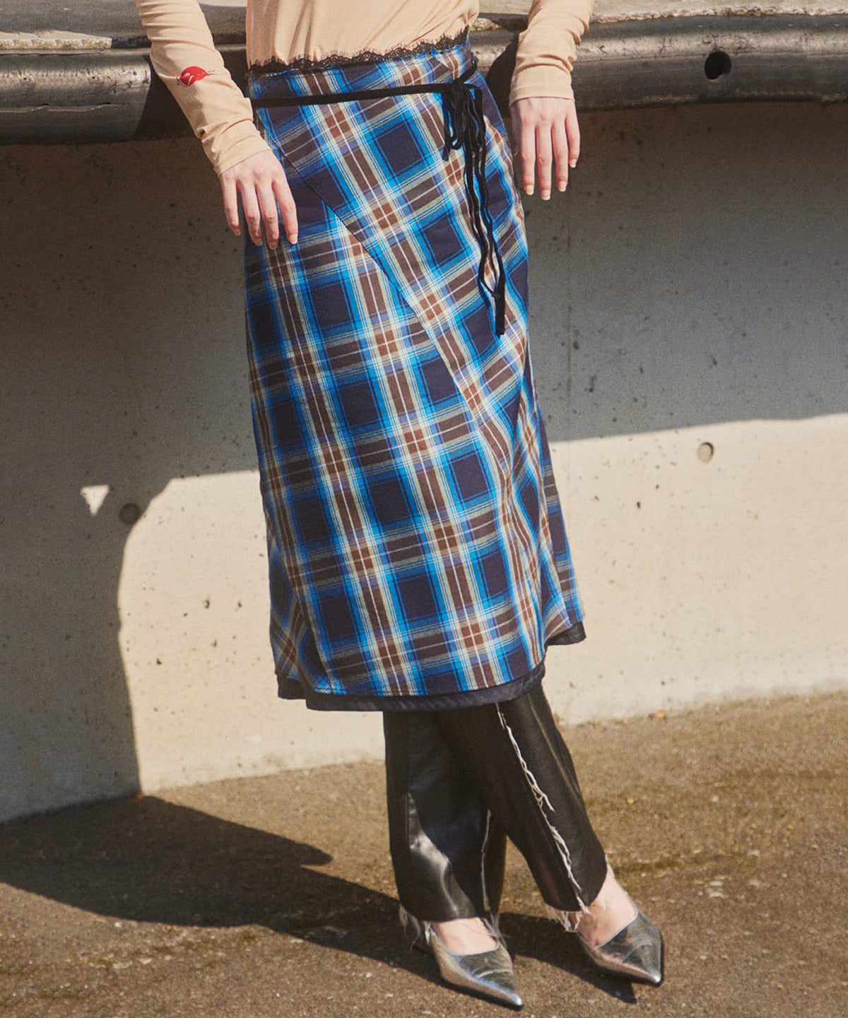 【24AUTUMN PRE-ORDER】Checkered Bias Seam Midi Skirt