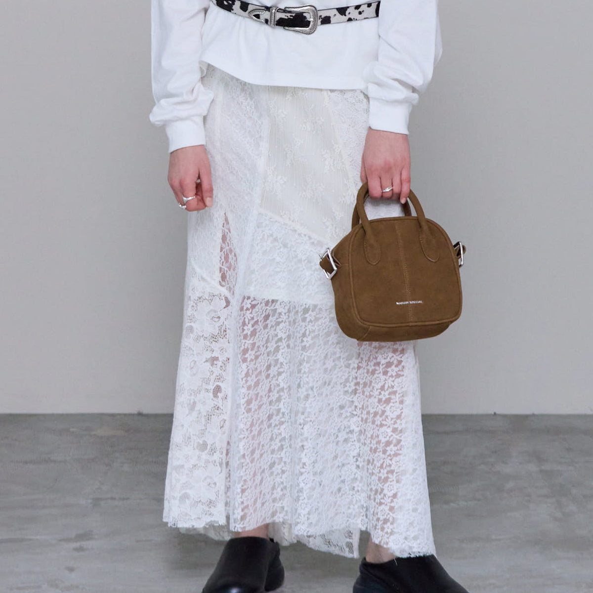 SALE】Lace Fabric Docking Skirt