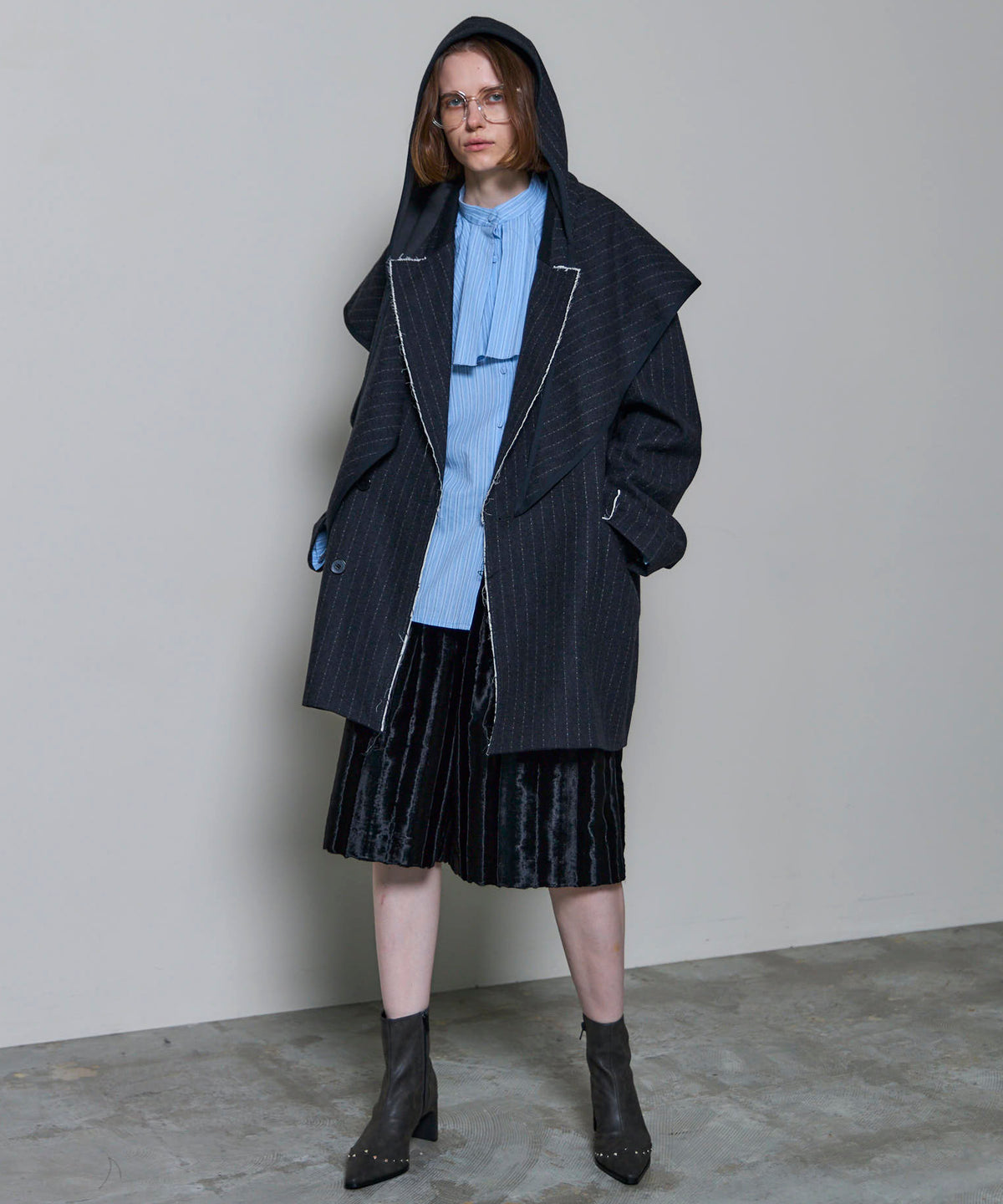 [25AUTUMN PRE-ORDER] Fake Hair Calf Two-tuck Shorts