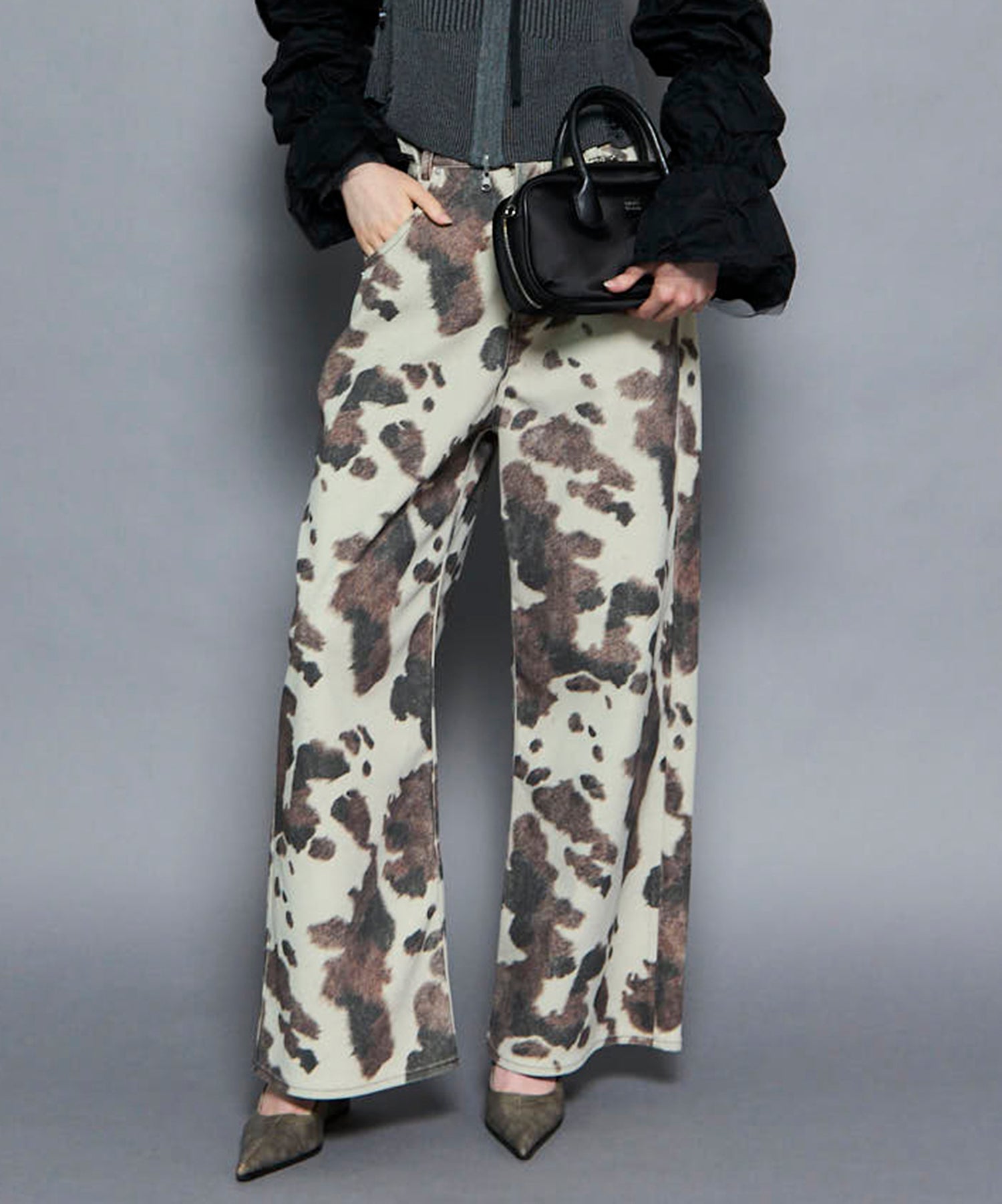 パンツ CowentGone Vegan Leather Cow Printed Pants