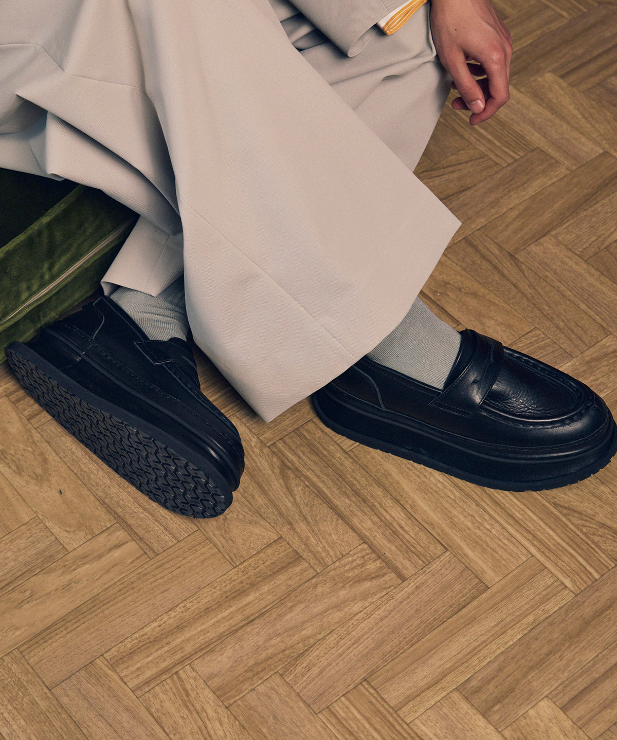 【SPECIAL SHOES FACTORY COLLABORATION】Vibram Build Sole Loafer