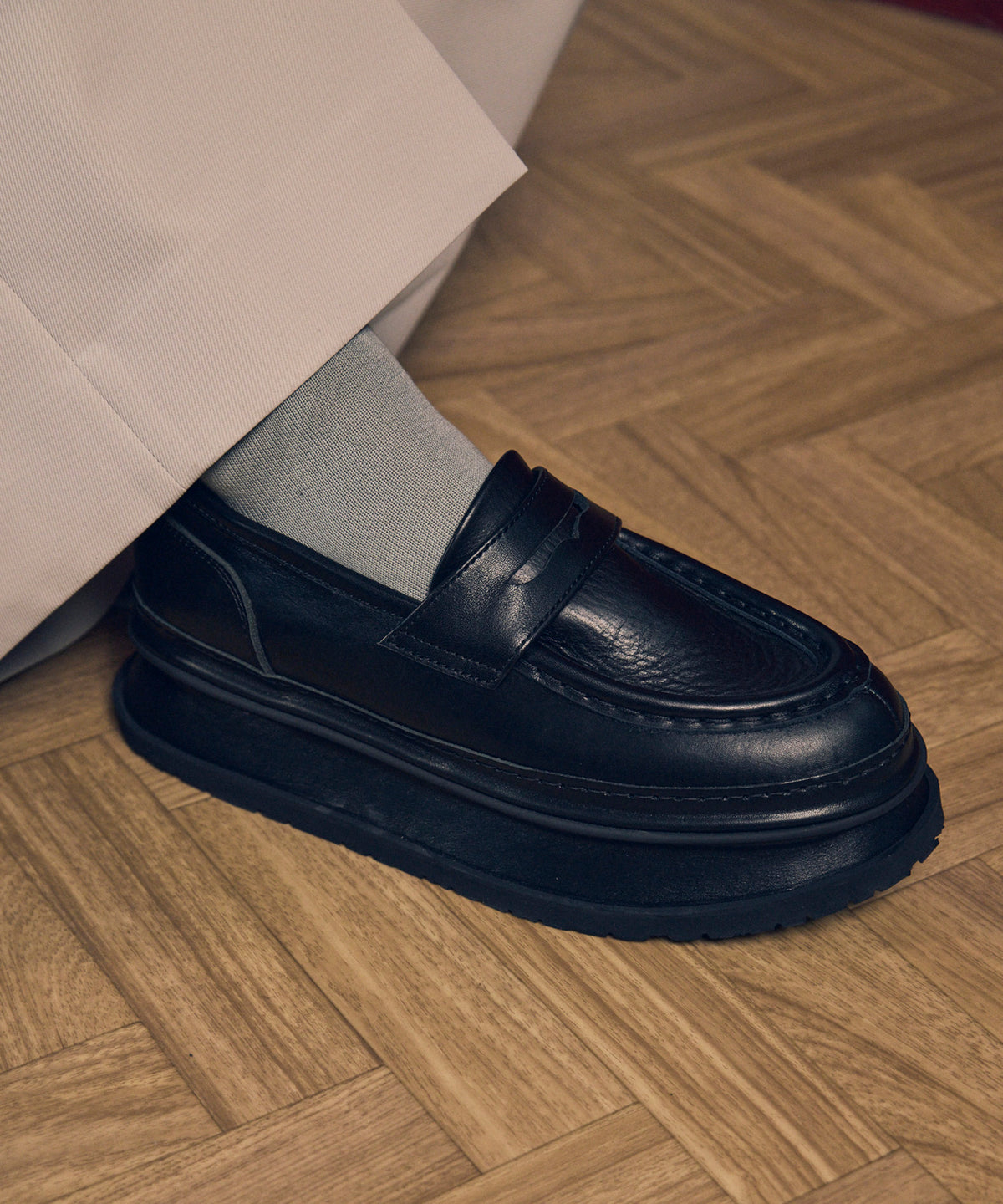【SPECIAL SHOES FACTORY COLLABORATION】Vibram Build Sole Loafer