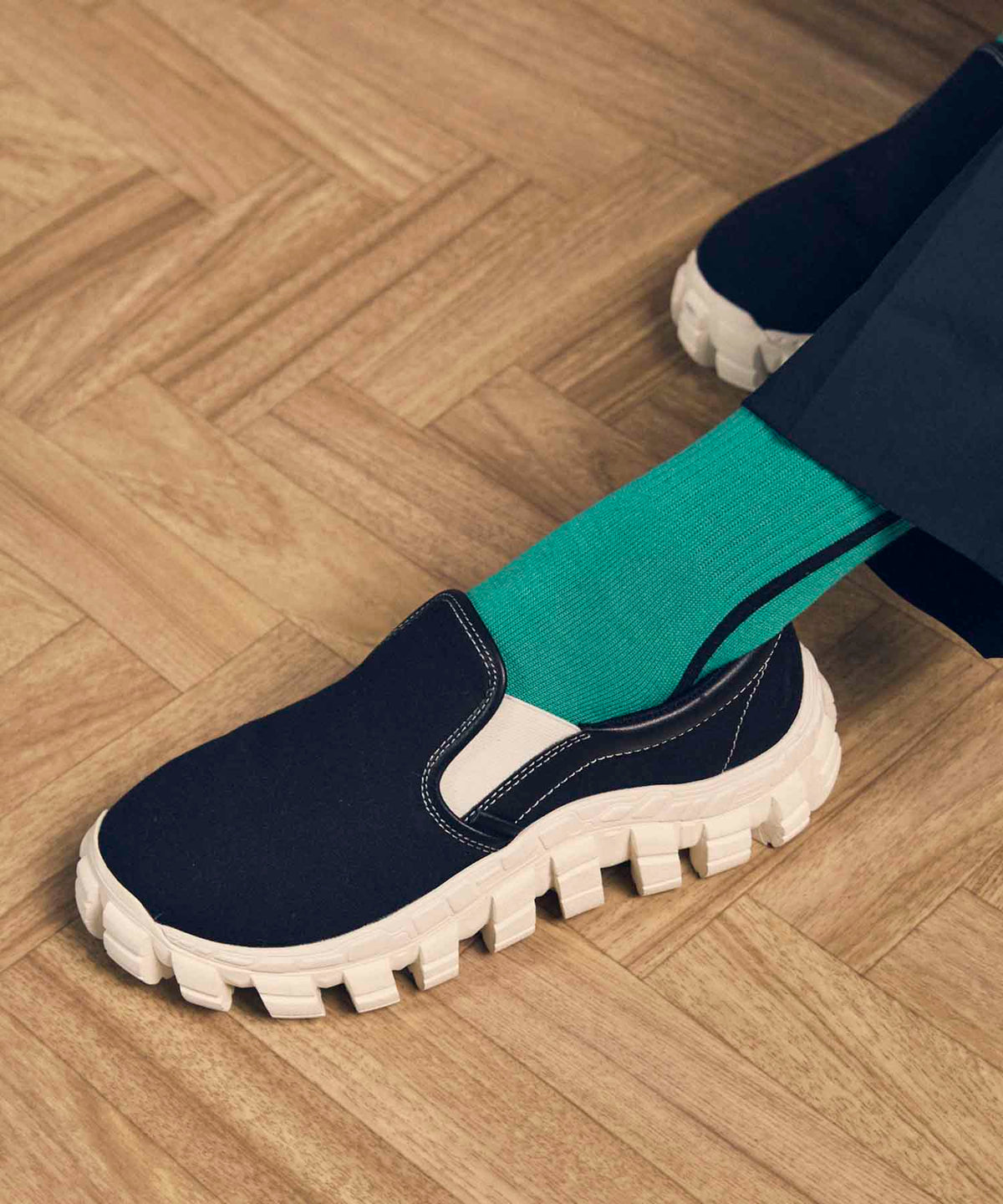 【SPECIAL SHOES FACTORY COLLABORATION】Rattling Sole Slip-on