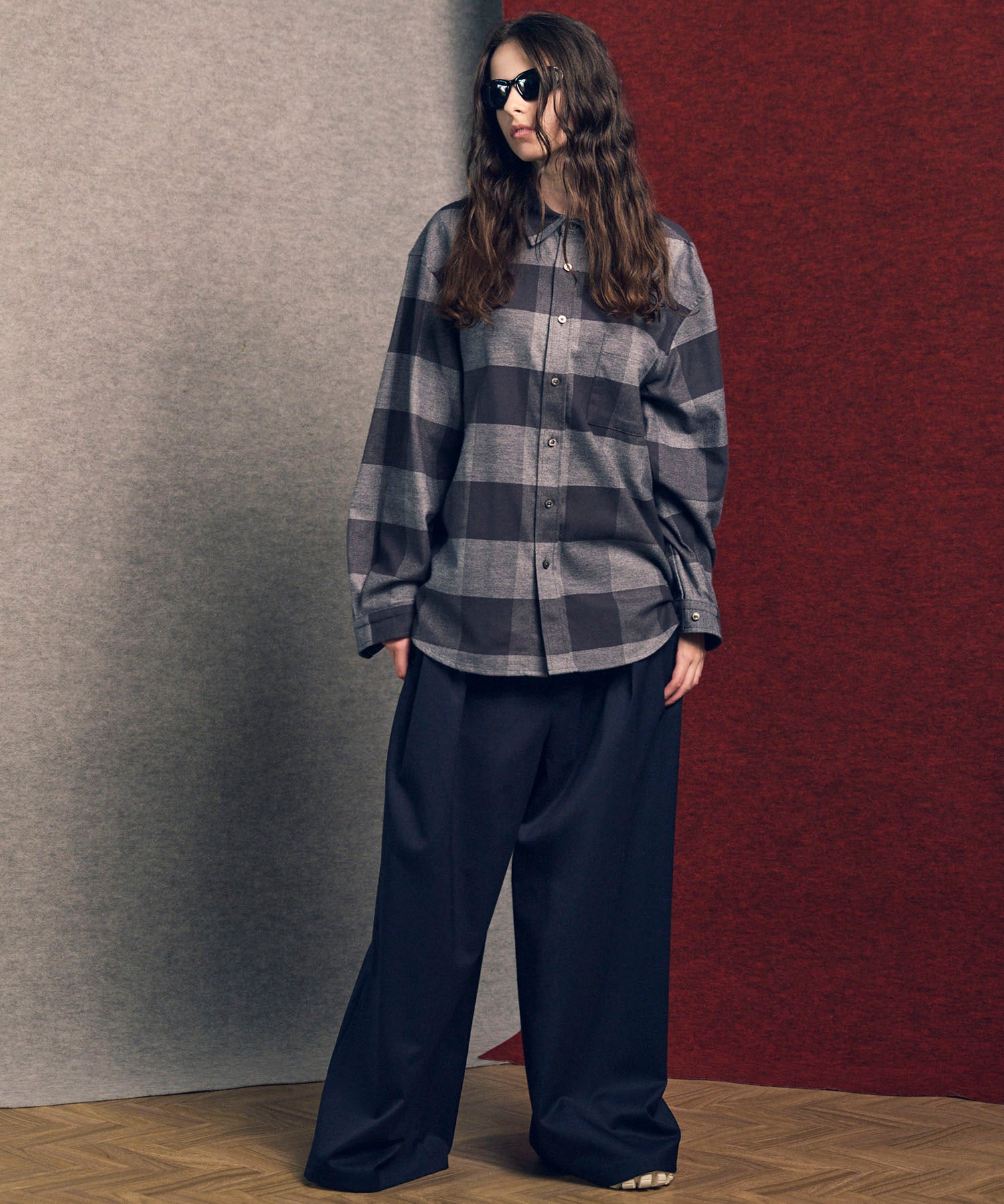 羊毛混合光滑的宽宽松裤子