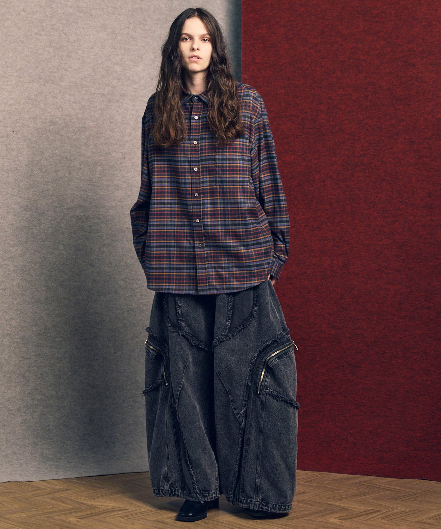 [意大利死库织物]原始的常规领绒布衬衫