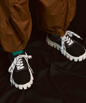 [SPECIAL SHOES FACTORY COLLABORATION] Rattling Sole Low-Cut Shoes