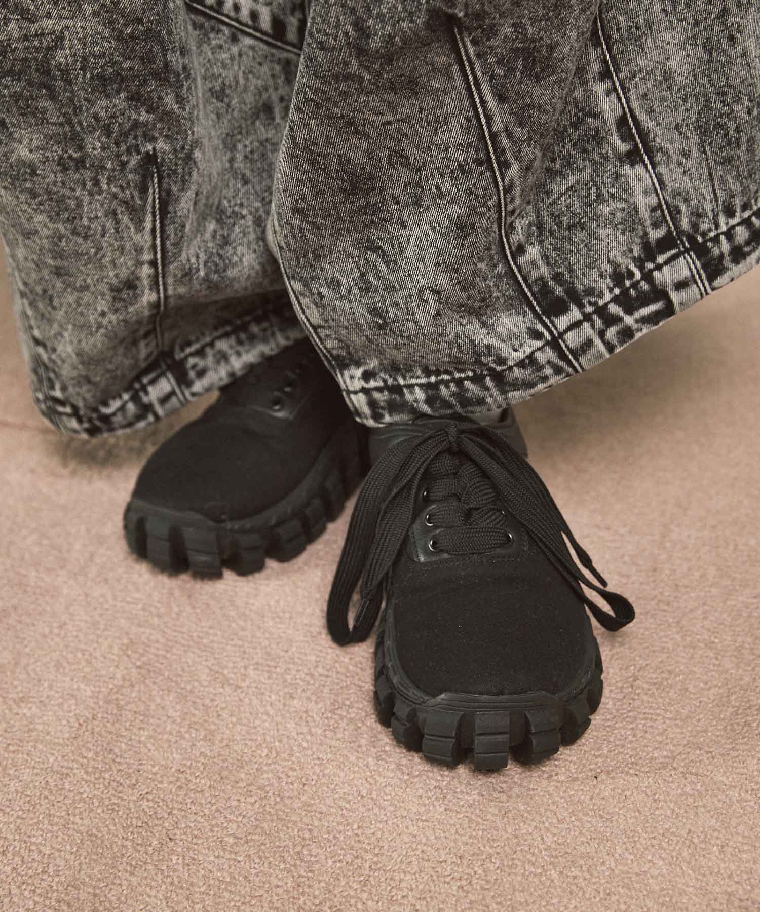 [SPECIAL SHOES FACTORY COLLABORATION] Rattling Sole Low-Cut Shoes