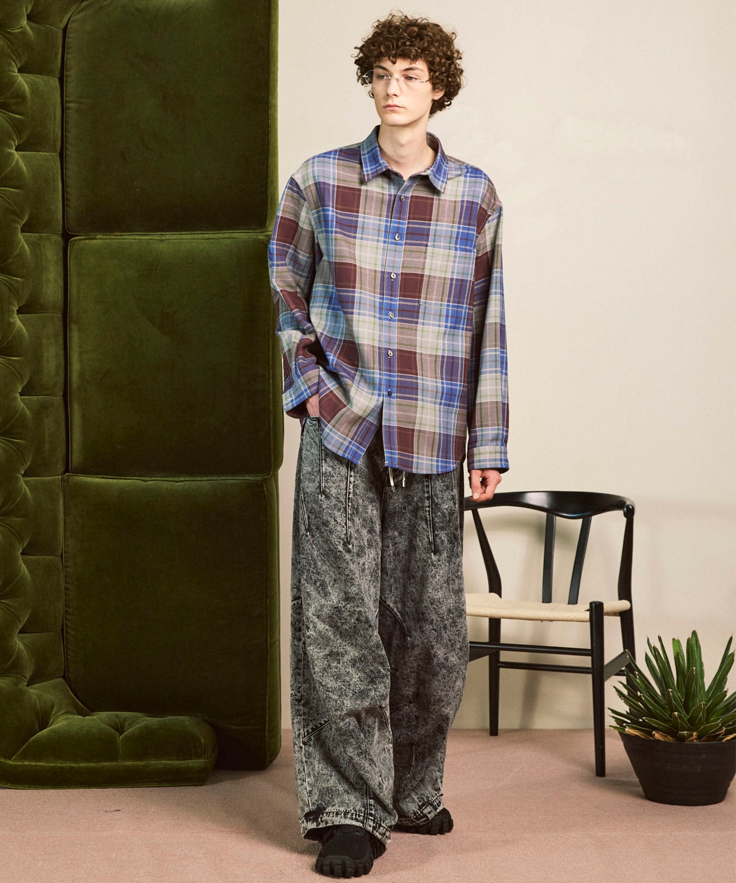 [意大利死库织物]原始的常规领绒布衬衫