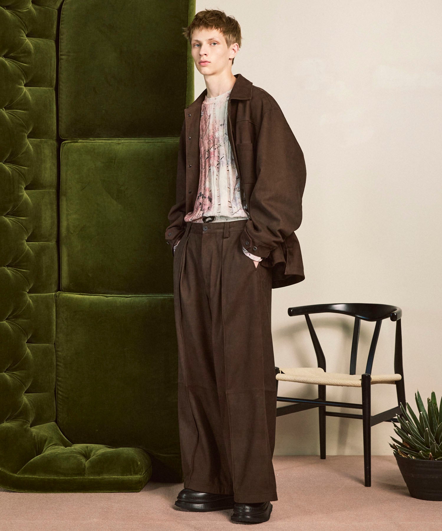 Wall Art Print Damage Knit Pullover