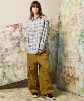 [意大利死库织物]原始的常规领绒布衬衫