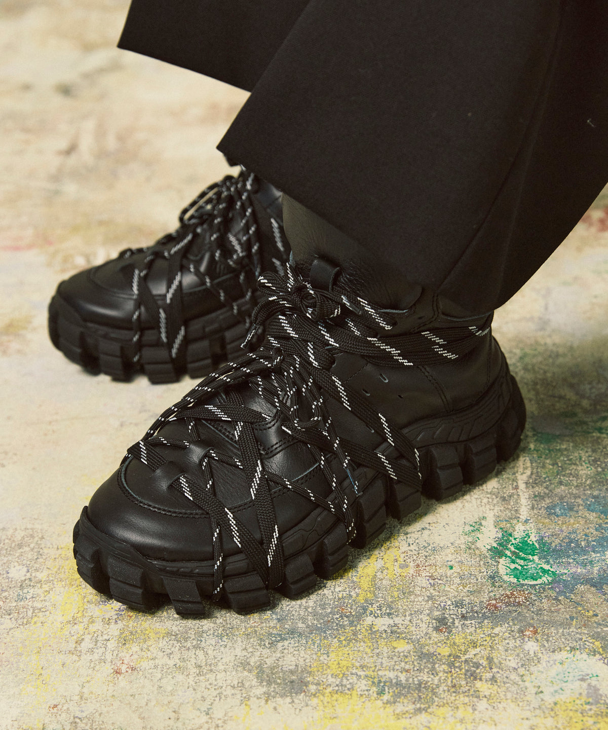 【SPECIAL SHOES FACTORY COLLABORATION】Rattling Sole Hi-cut Sneakers