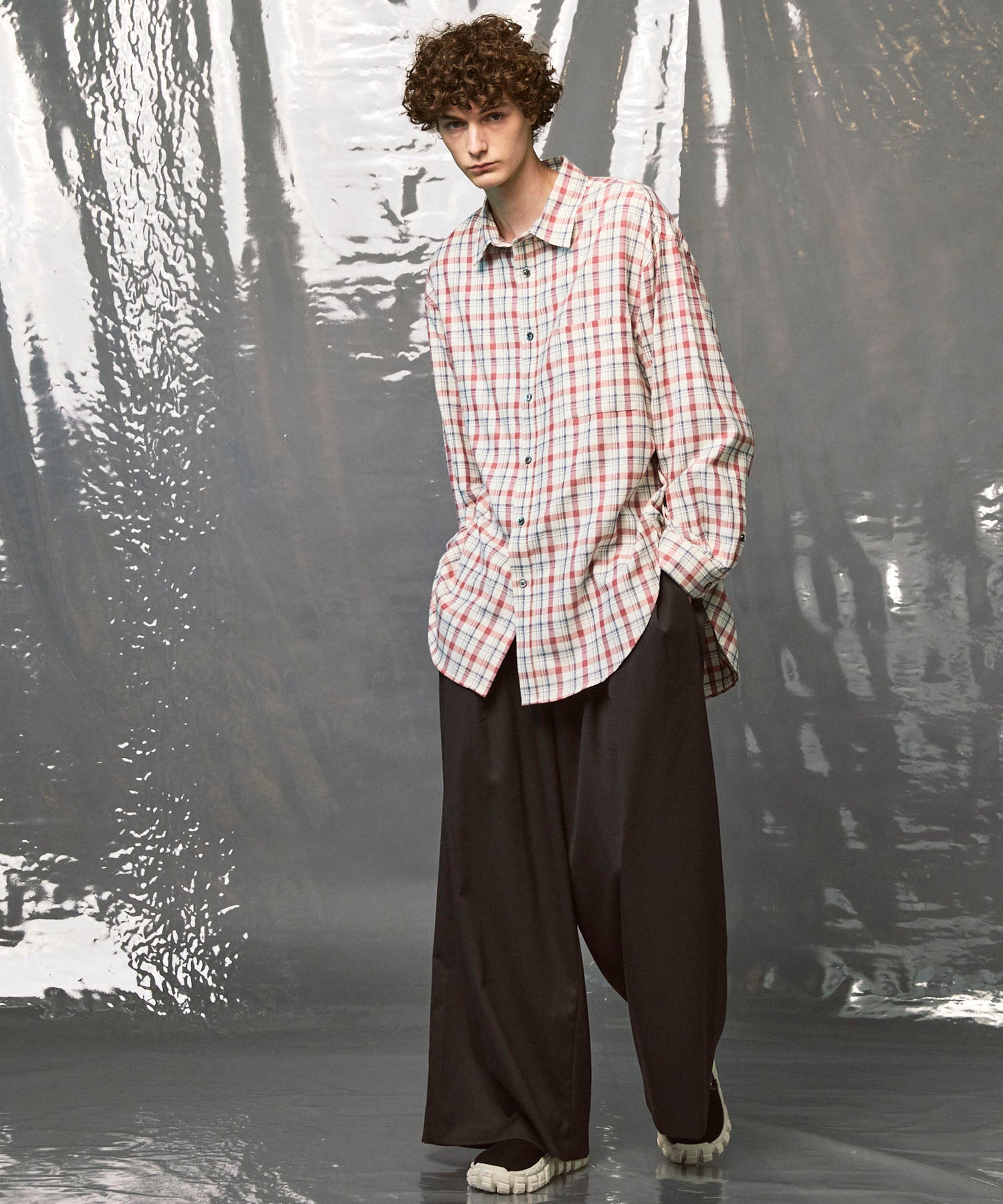 羊毛混合光滑的宽宽松裤子