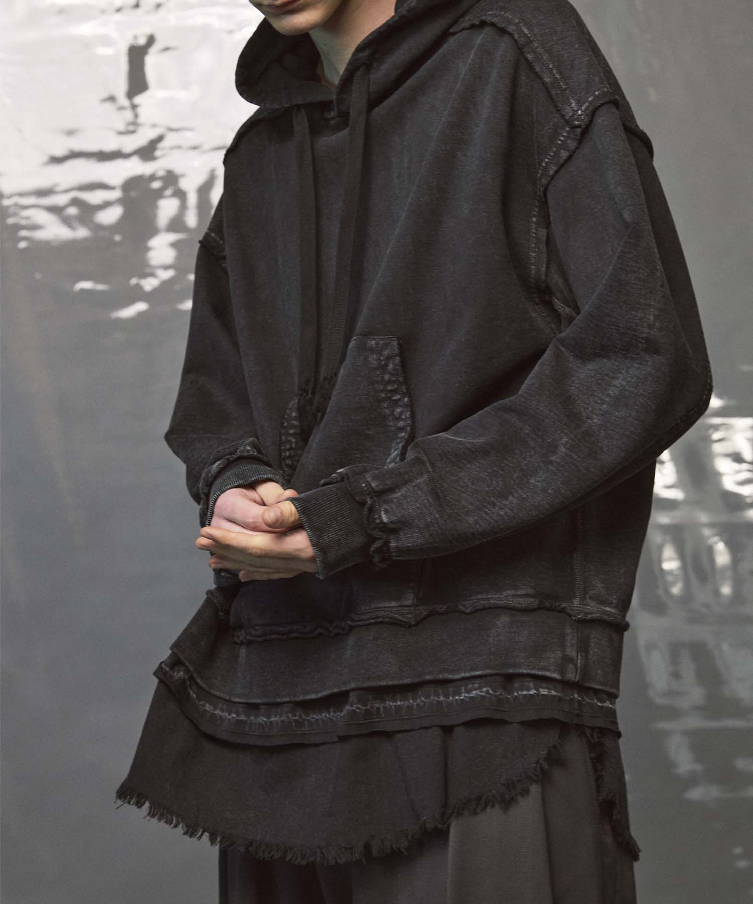 [25AW PRE-ORDER] Nuance Graphics Hand Stitching Long Sleeve TEE