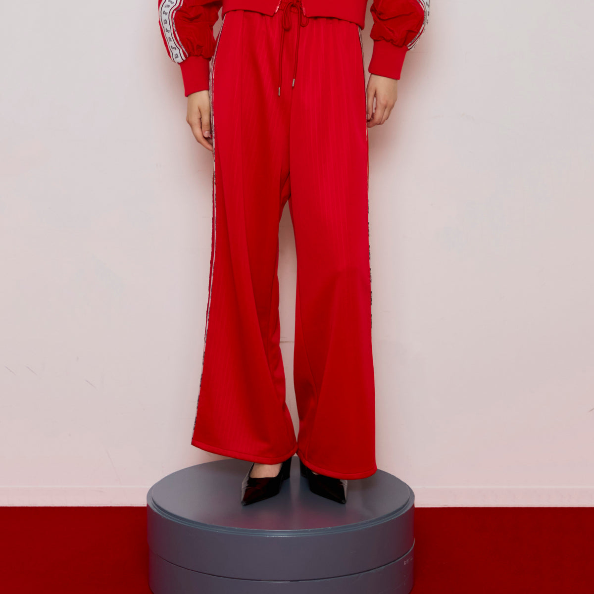 HELLO KITTY × MAISON SPECIAL】 Hello Special Track Pants