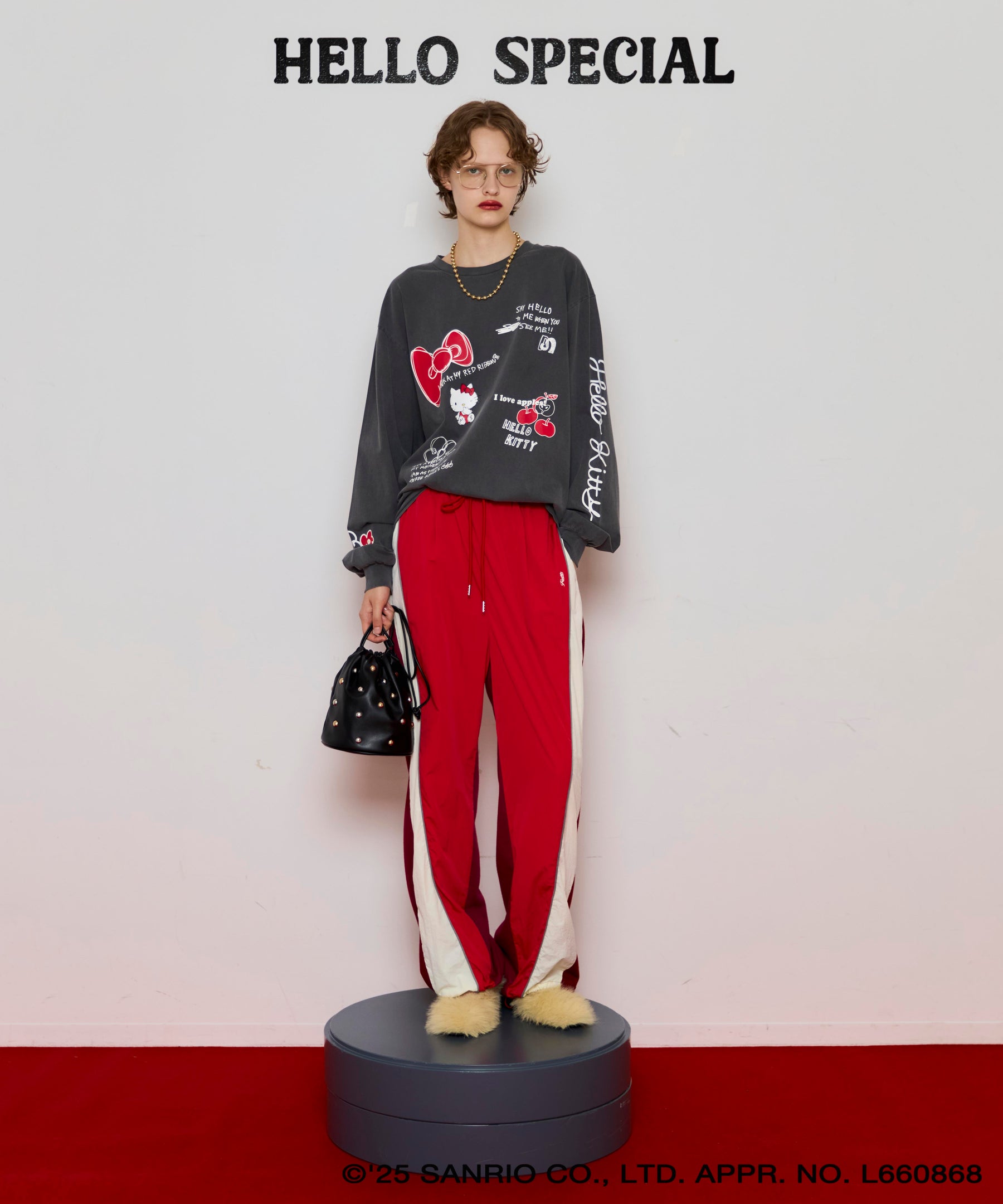 [HELLO KITTY × MAISON SPECIAL] HELLO KITTY Hand iIllust Long-Sleeve T-Shirt