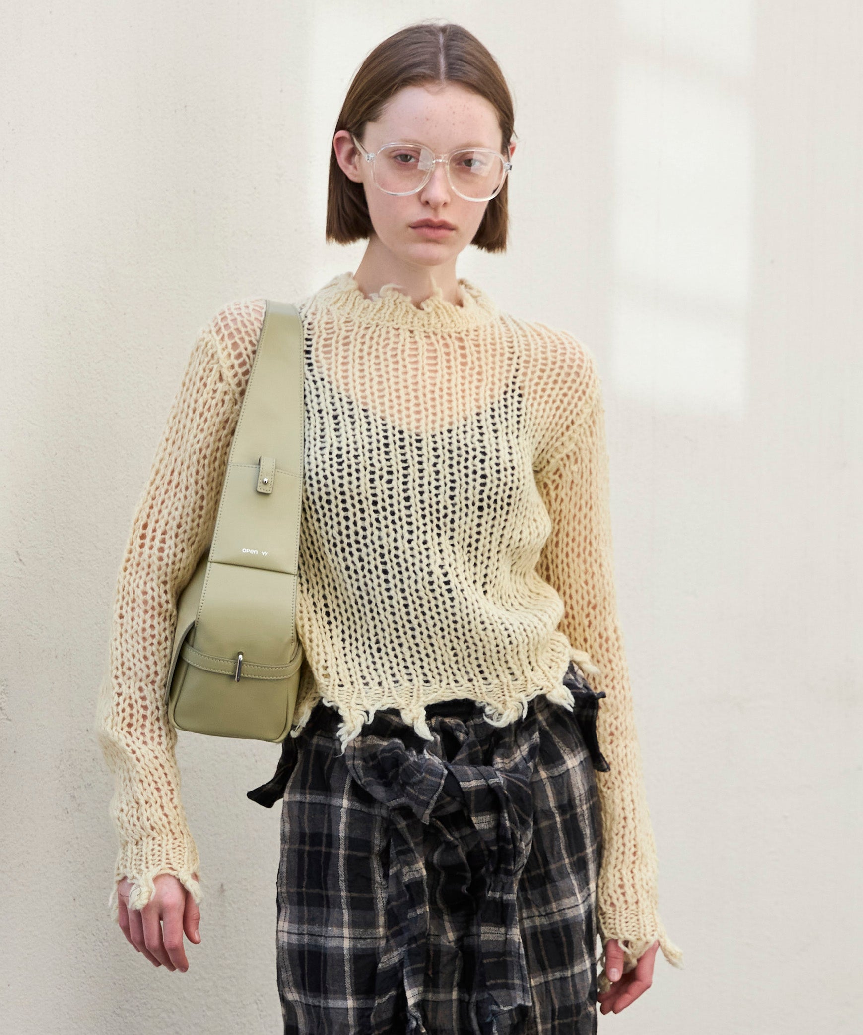 【OPEN YY】Knitted DISTRESSED CROP KNIT