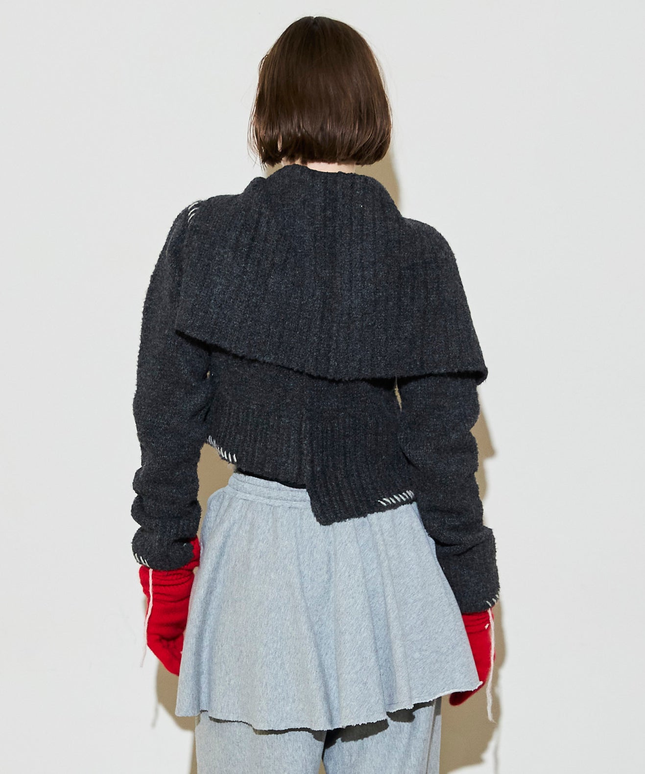 [25周期预订]不对称针织开衫