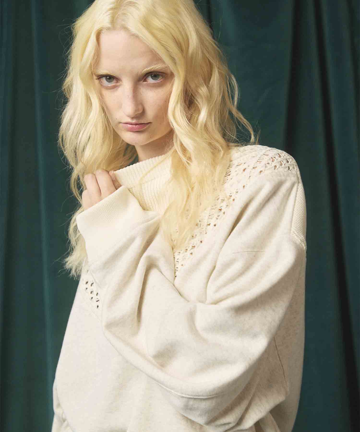 Gradation Short Length Prime-Over V-Neck Knit Pullover