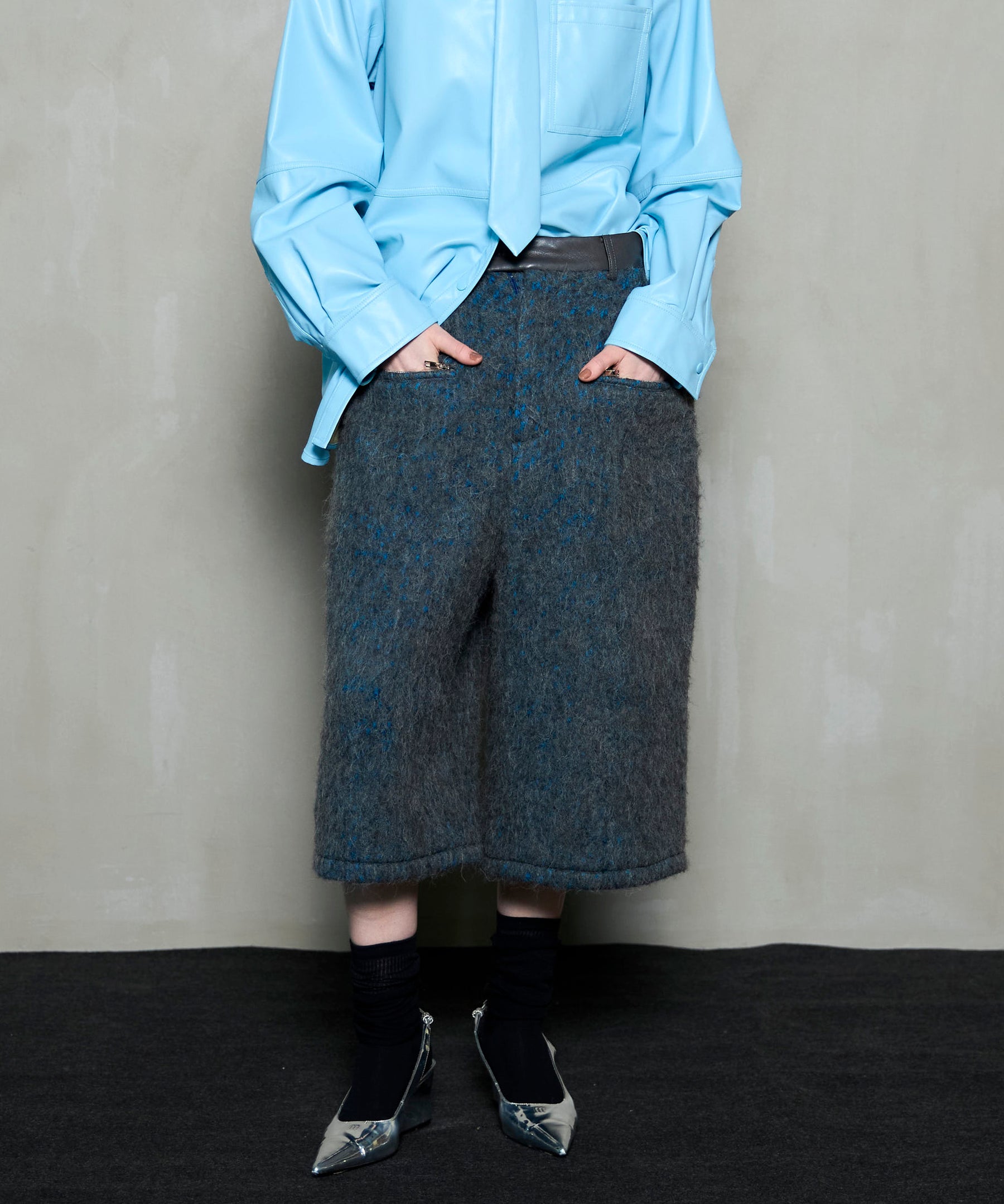 [25WINTER PRE-ORDER] Mohair Shaggy Shorts