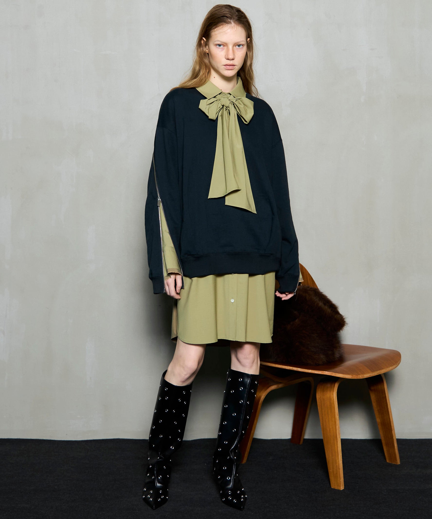 【maisoncelon】side tuck sweat top maisoncelon】side tuck sweat top