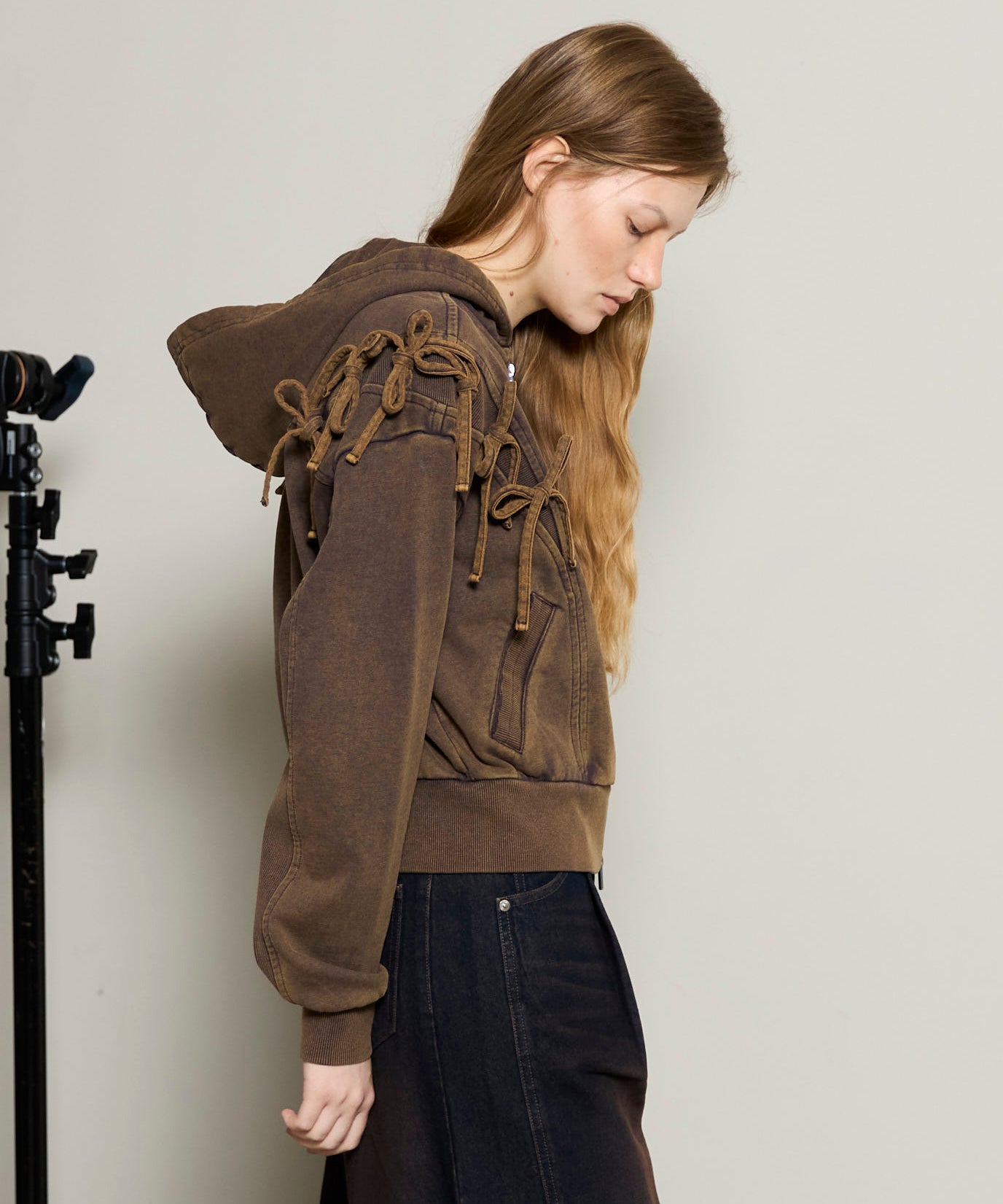 [25 윈터 선주문] 어깨 리본 까마귀