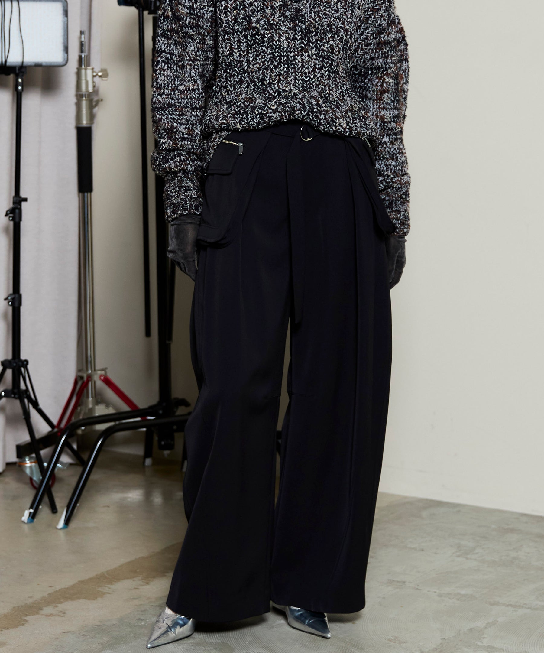 [25WINTER PRE-ORDER] Pocket Belt Double Cross Pants