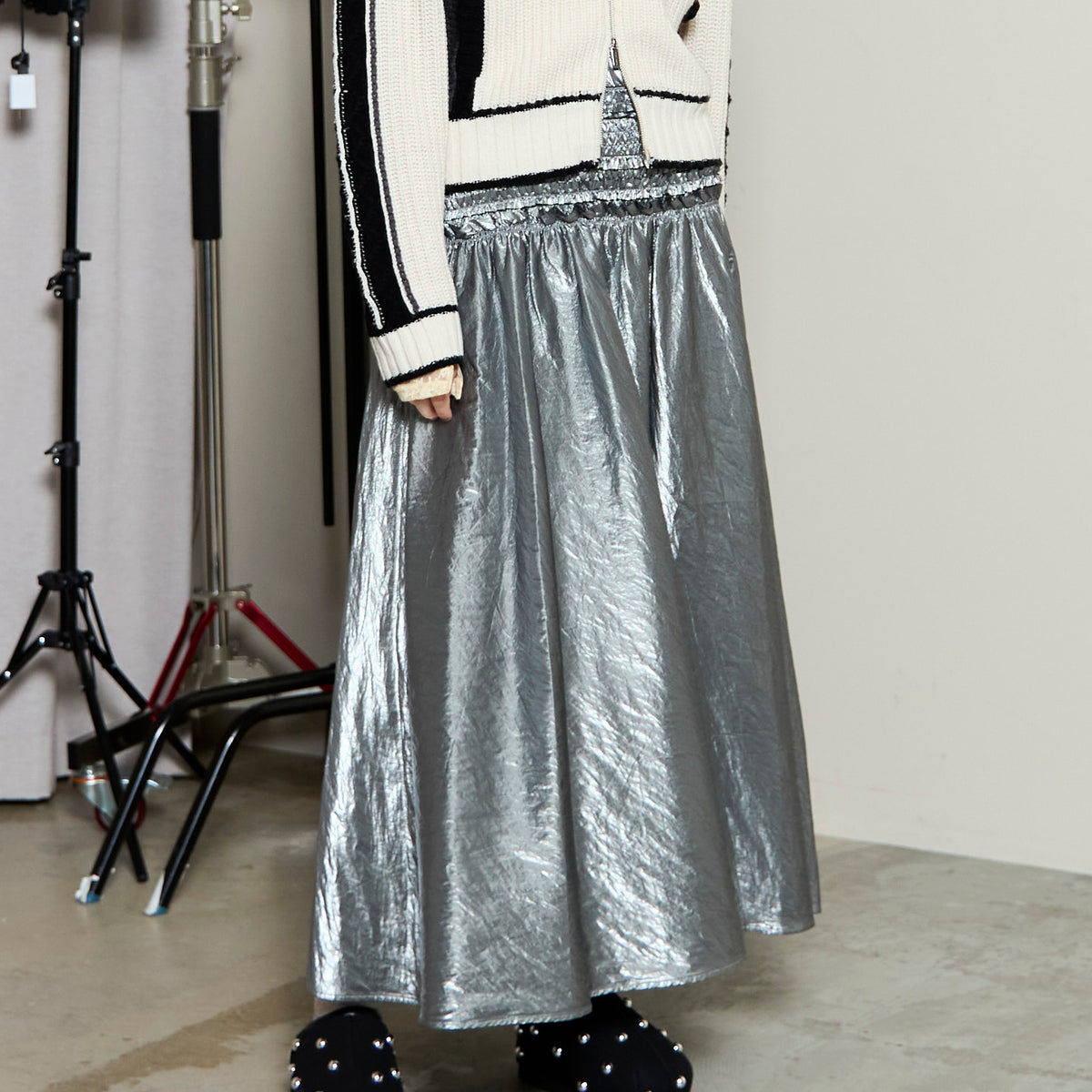 25WINTER PRE-ORDER】Metallic Flare Skirt
