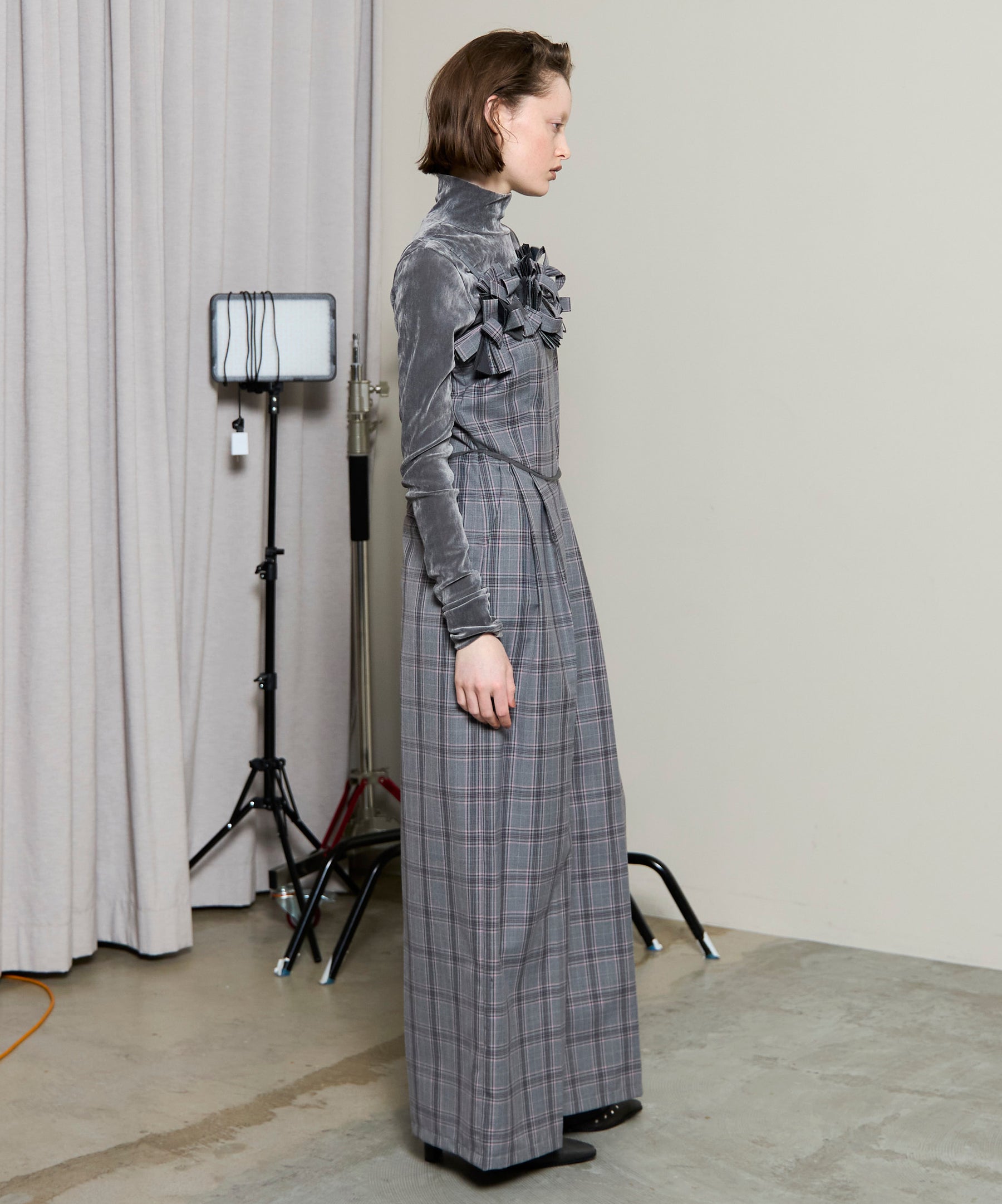 4/5まで特別価格★フランスアンティーク刺繍★エンブロイダリレース★クッション 4/5まで特別価格☆フランスアンティーク刺繍☆エンブロイダリ