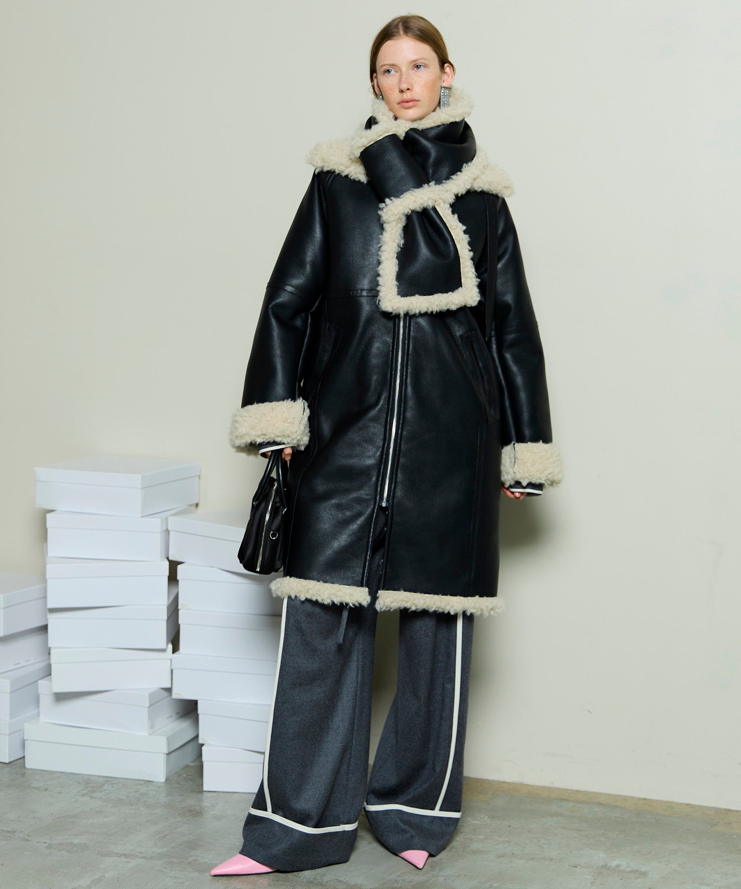 [25WINTER PRE-ORDER] Reversible Faux Mouton Coat