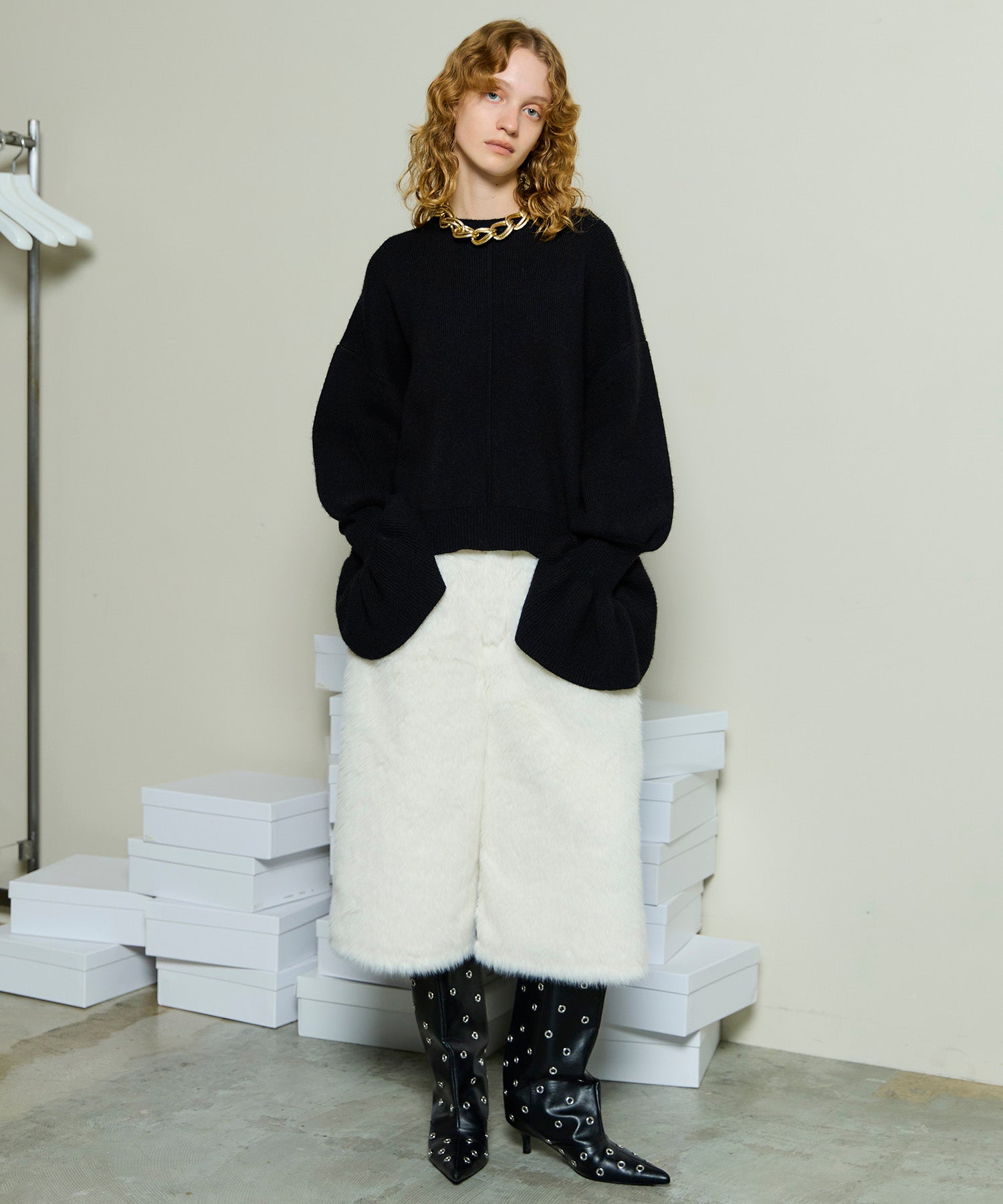 [25WINTER PRE-ORDER] Leather And Fur Combination Shorts