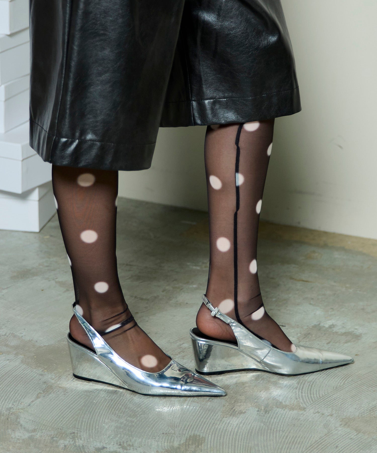 【25WINTER PRE-ORDER】Dot Print Tights