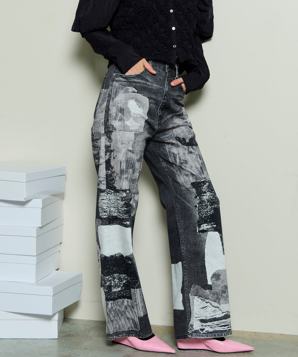 [25AUTUMN PRE-ORDER] Patchwork Printed Denim Pants