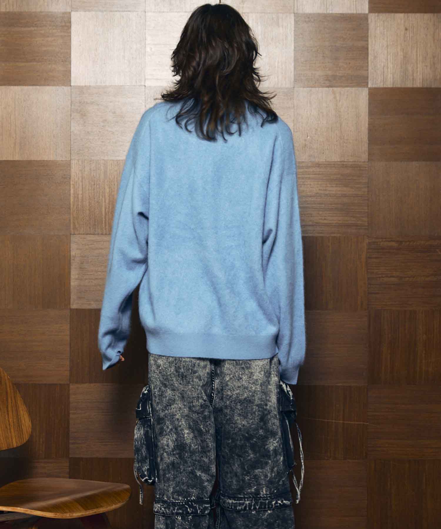 Gradation Short Length Prime-Over V-Neck Knit Pullover