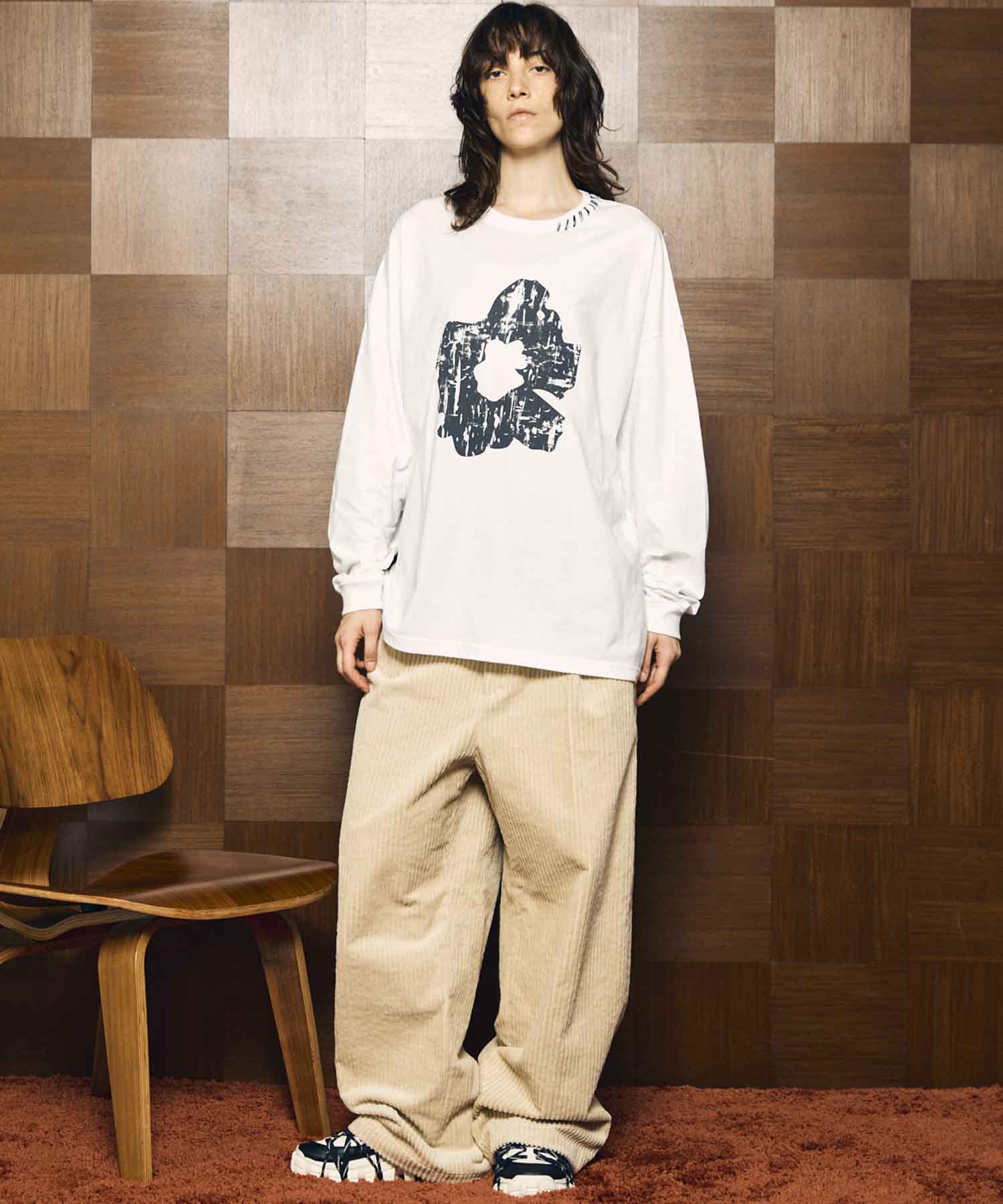 [25AW PRE-ORDER] Nuance Graphics Hand Stitching Long Sleeve TEE