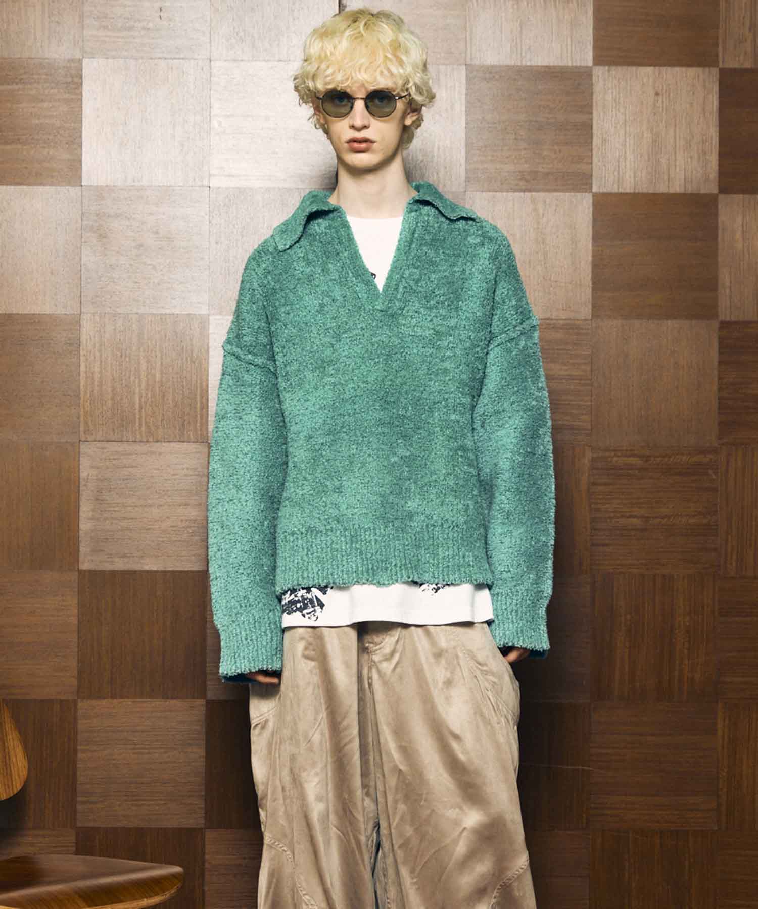 Gradation Short Length Prime-Over V-Neck Knit Pullover