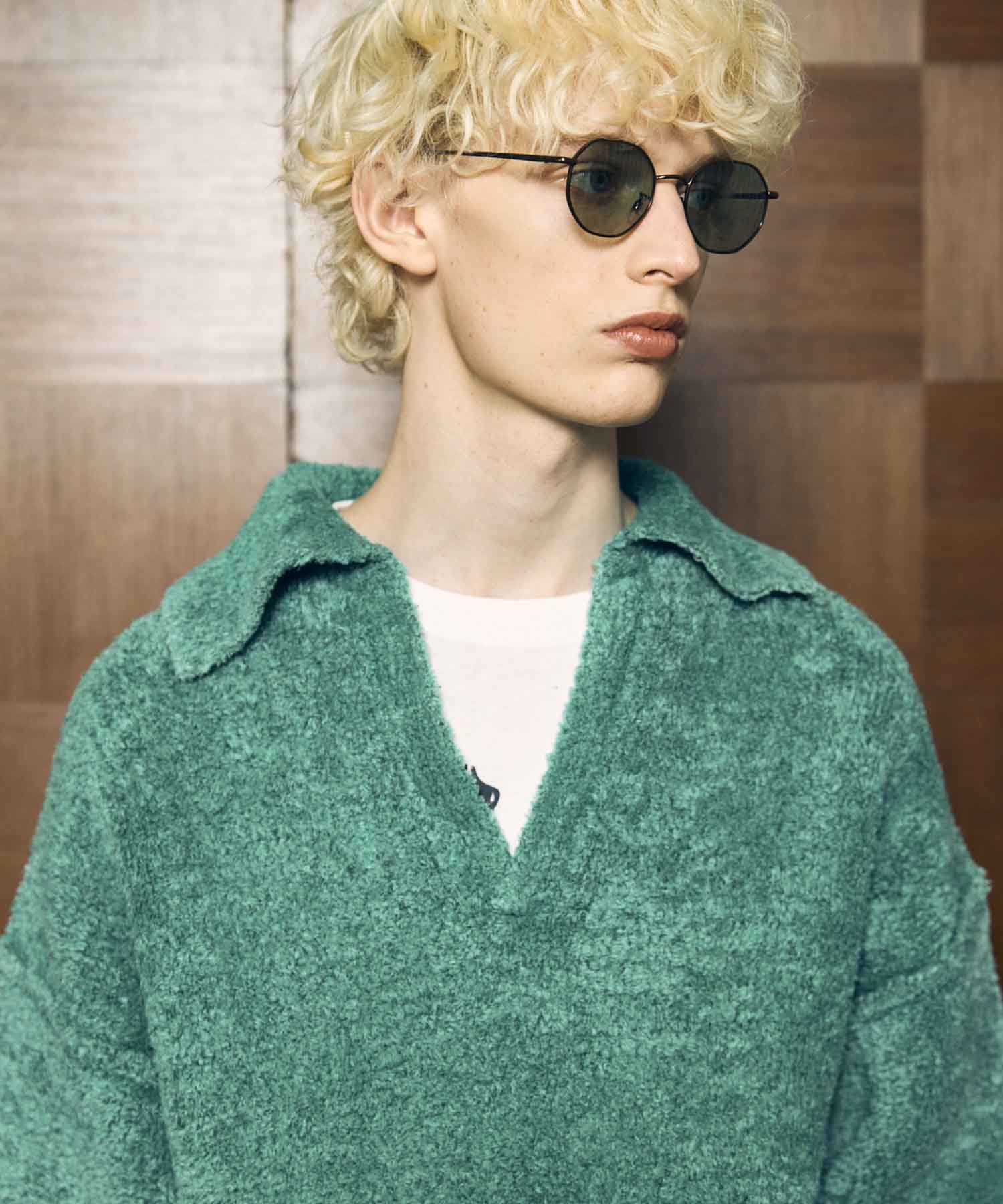 Gradation Short Length Prime-Over V-Neck Knit Pullover