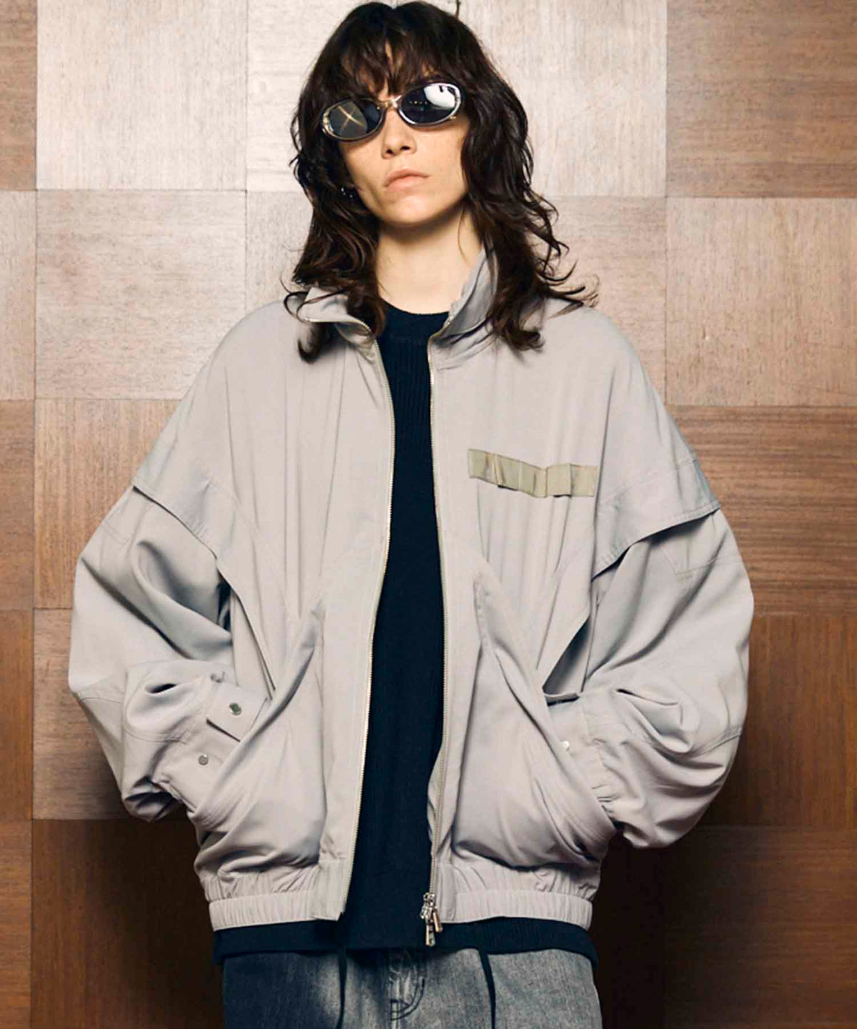 Prime-Over Curved Switching Blouson