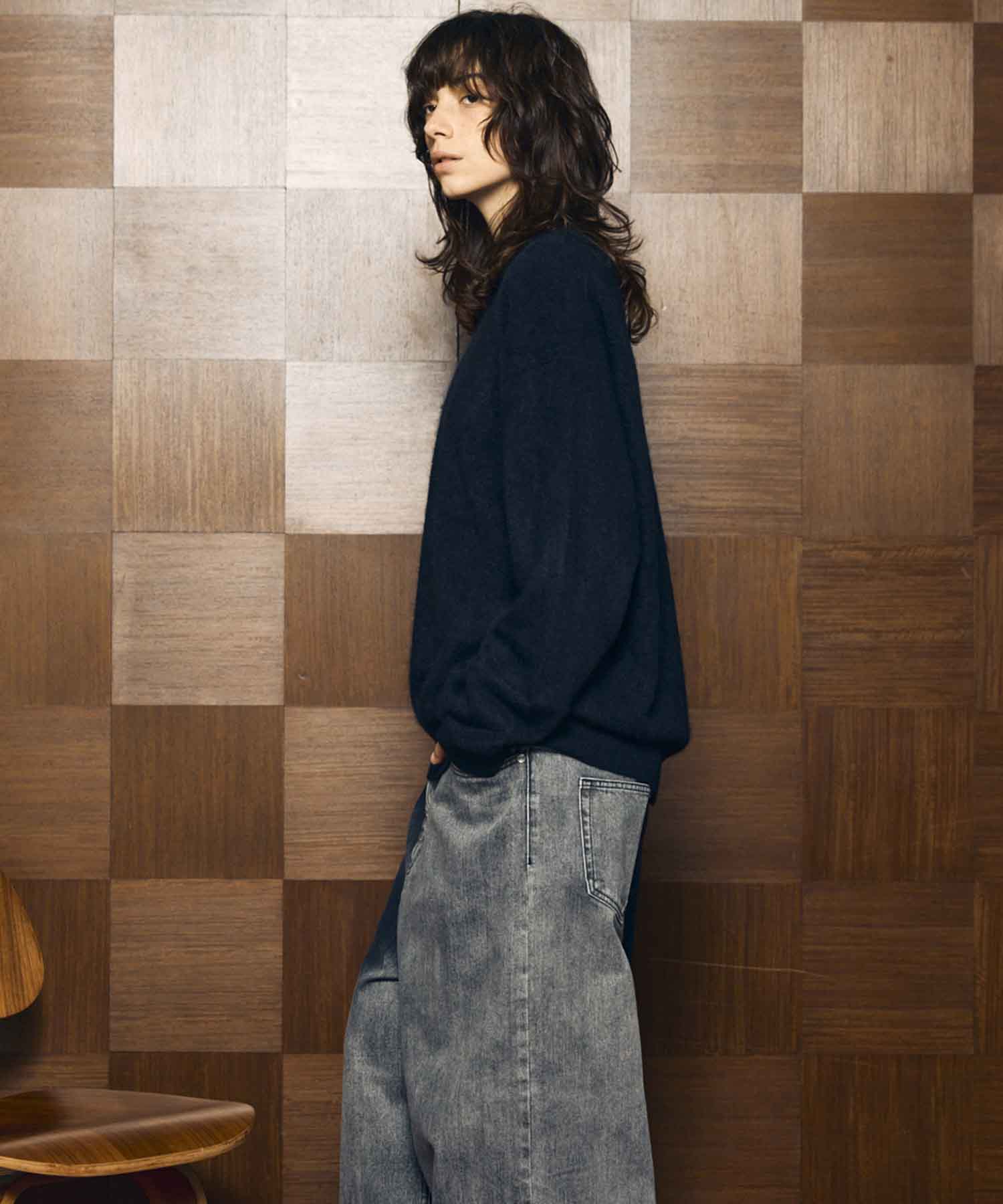 Gradation Short Length Prime-Over V-Neck Knit Pullover