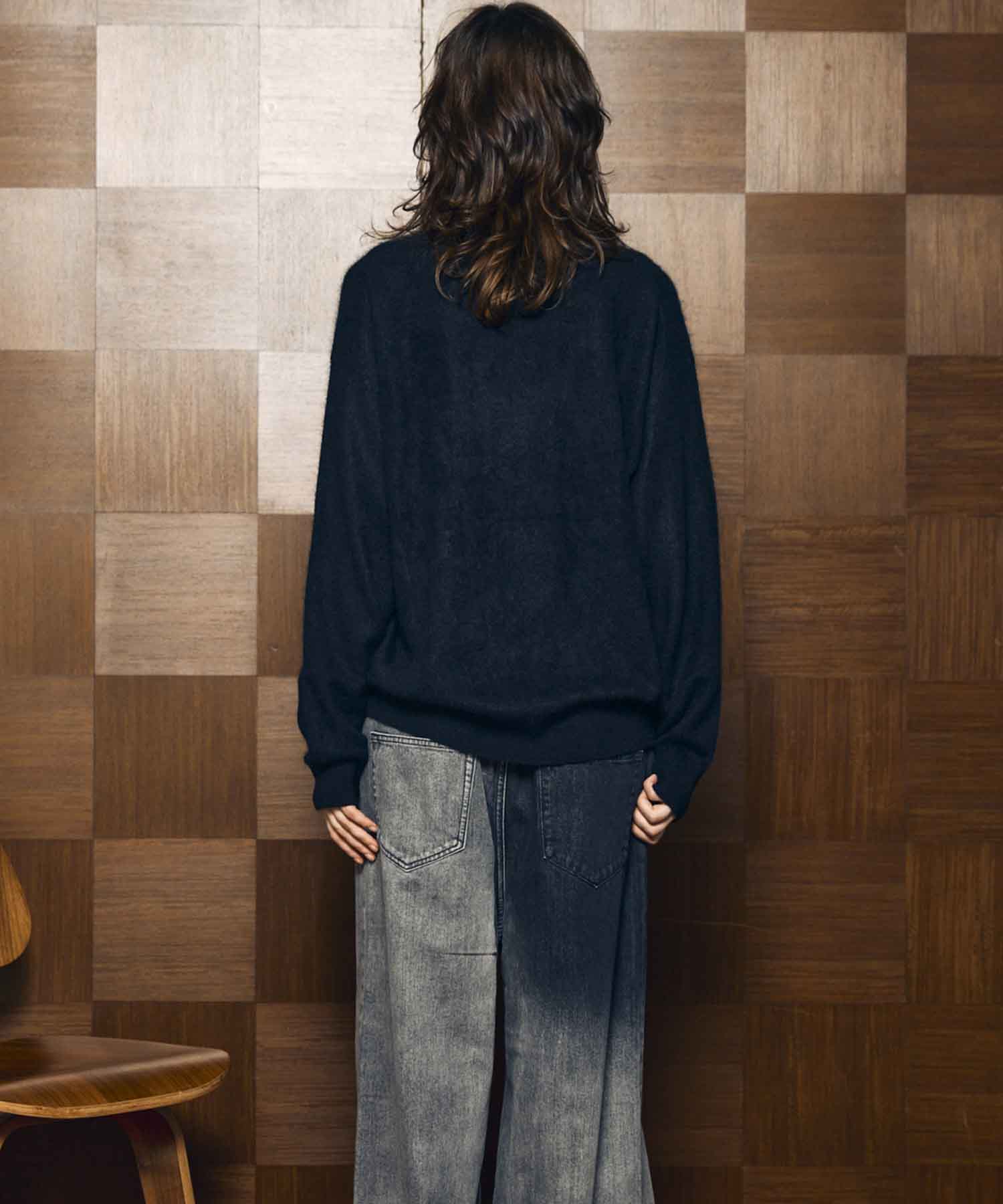 Gradation Short Length Prime-Over V-Neck Knit Pullover