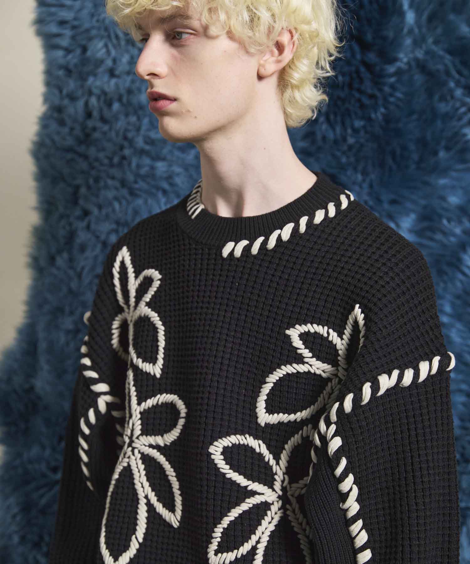 Gradation Short Length Prime-Over V-Neck Knit Pullover