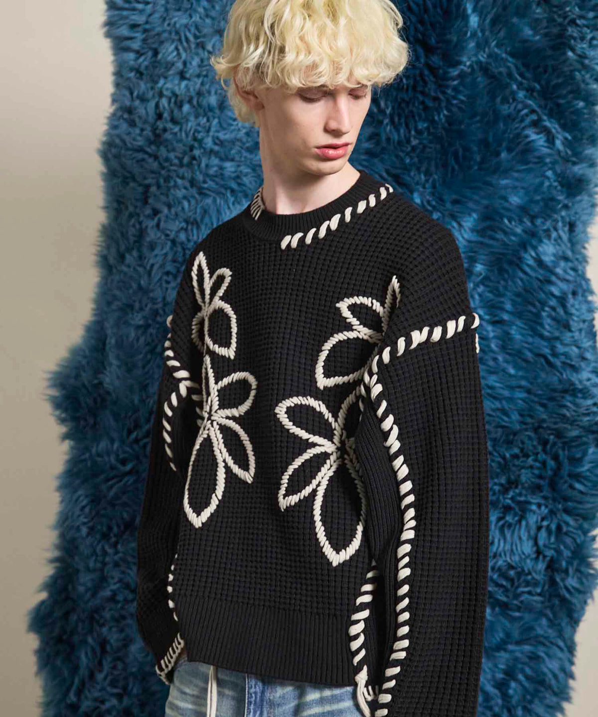 Oni-Waffle Flower Embroidery Prime-Over Crew Neck Knit Pullover