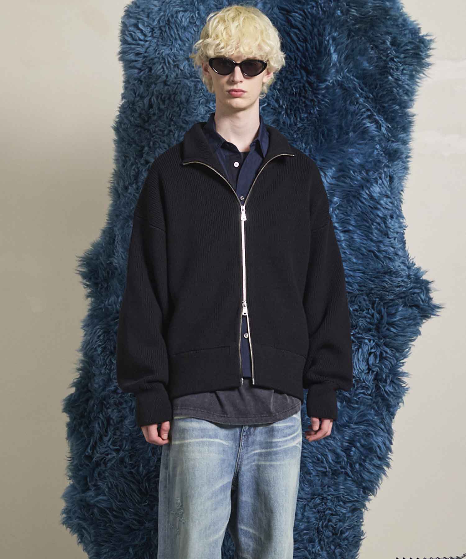 Gradation Short Length Prime-Over V-Neck Knit Pullover