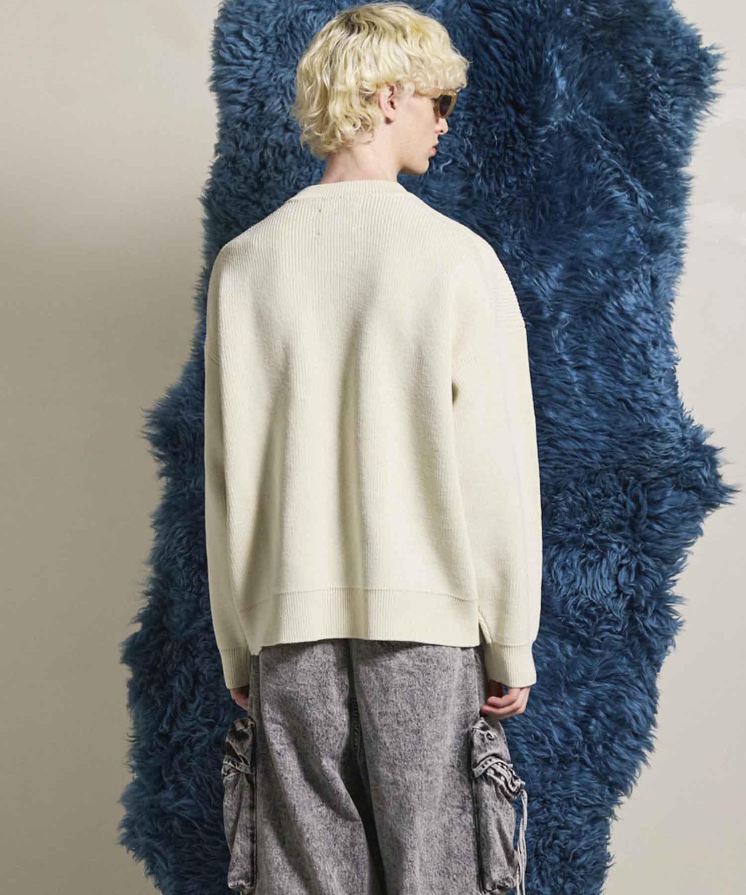 Gradation Short Length Prime-Over V-Neck Knit Pullover