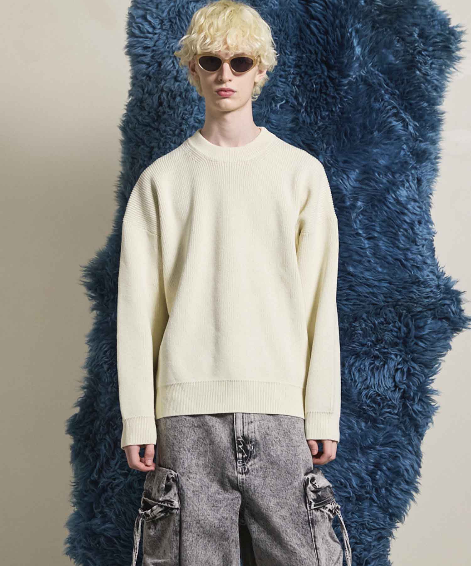 Gradation Short Length Prime-Over V-Neck Knit Pullover