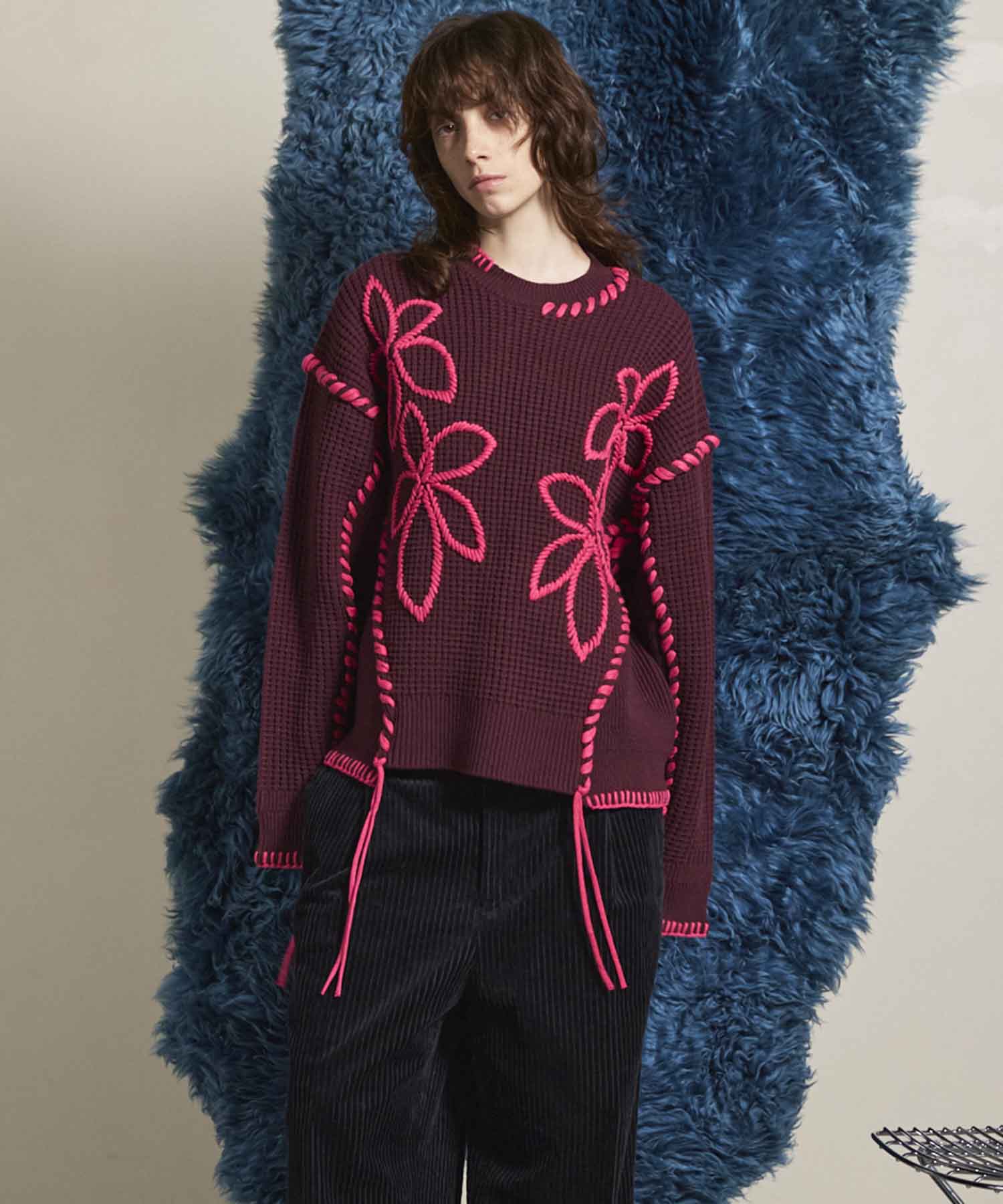 Gradation Short Length Prime-Over V-Neck Knit Pullover