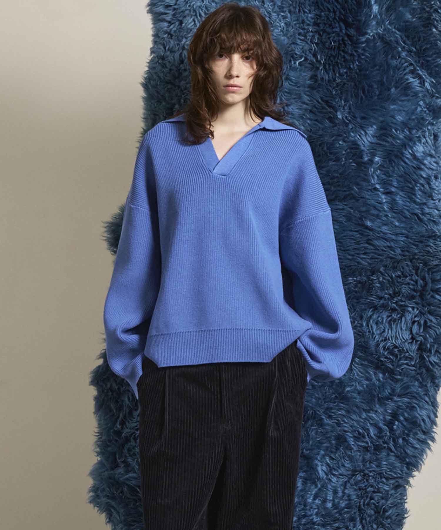 Gradation Short Length Prime-Over V-Neck Knit Pullover