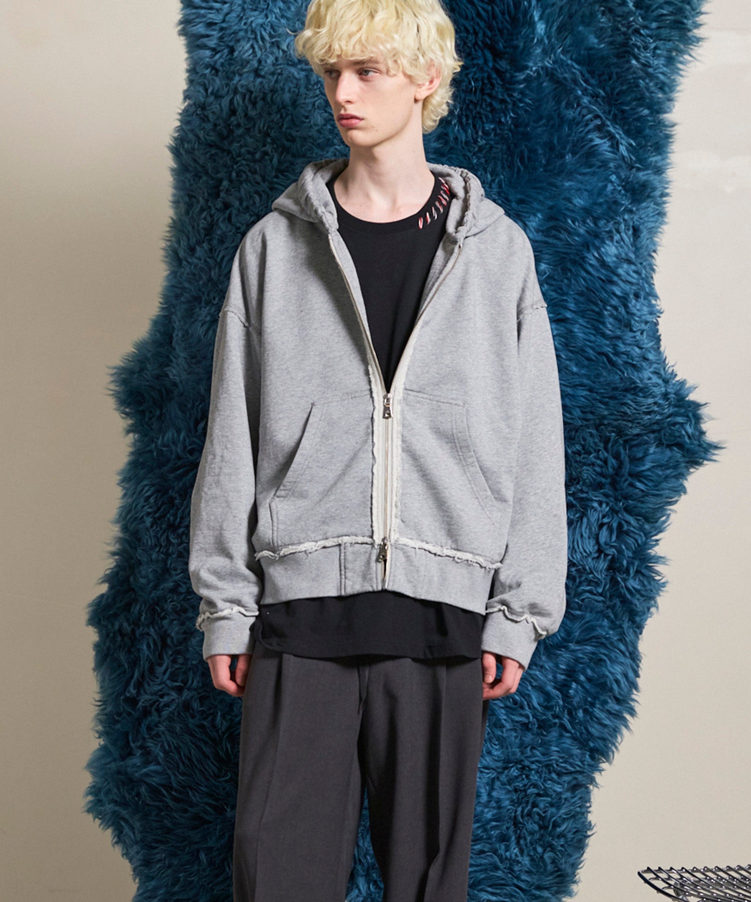 [25AW PRE-ORDER] Nuance Graphics Hand Stitching Long Sleeve TEE