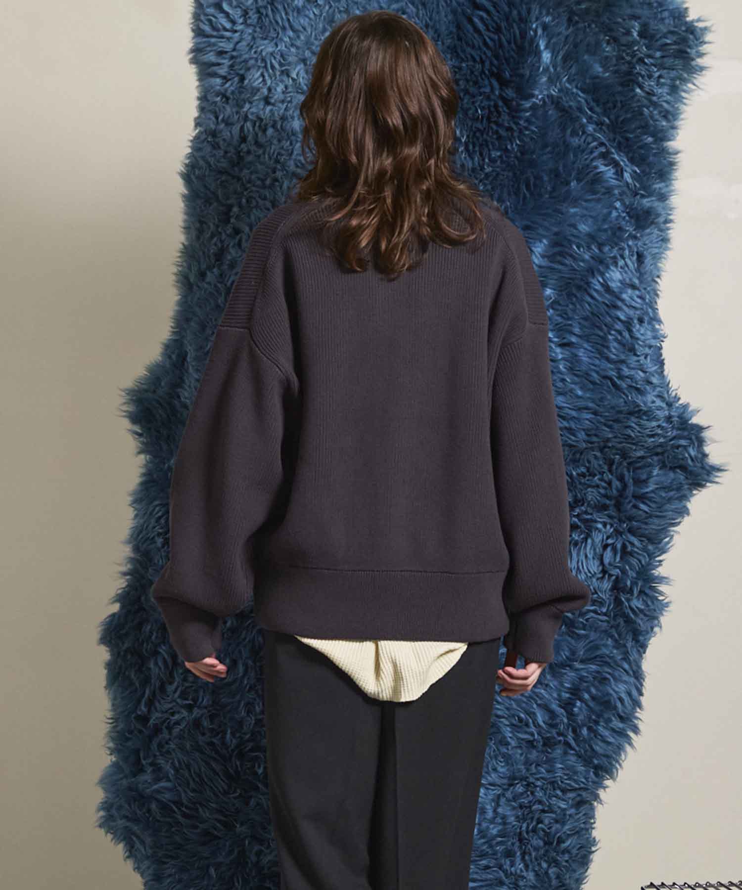 Gradation Short Length Prime-Over V-Neck Knit Pullover