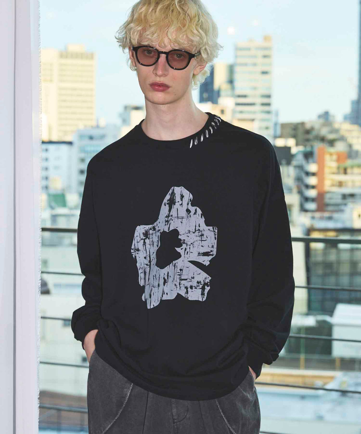 Nuance Graphics Hand Stitching Long Sleeve TEE