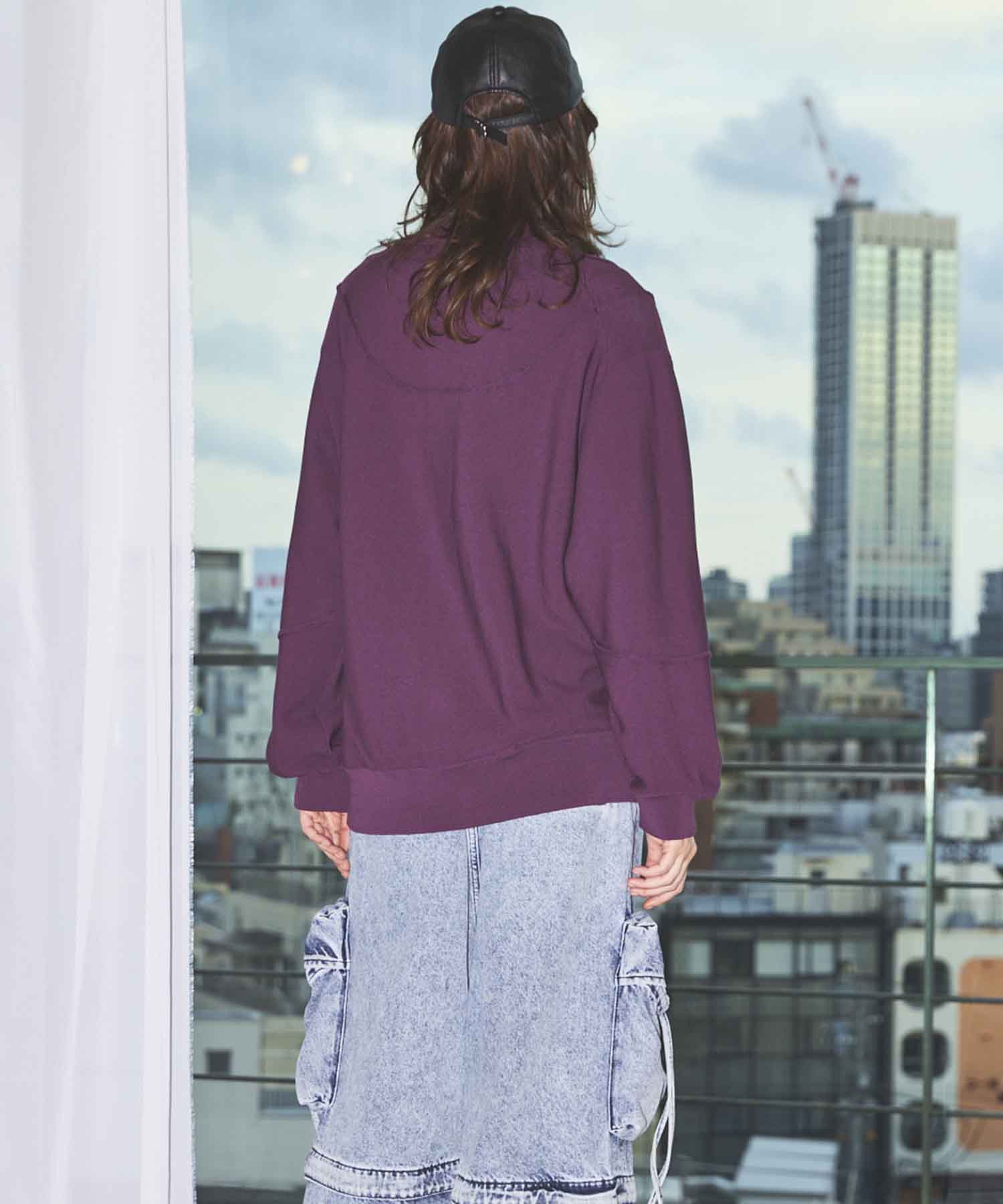 Gradation Short Length Prime-Over V-Neck Knit Pullover